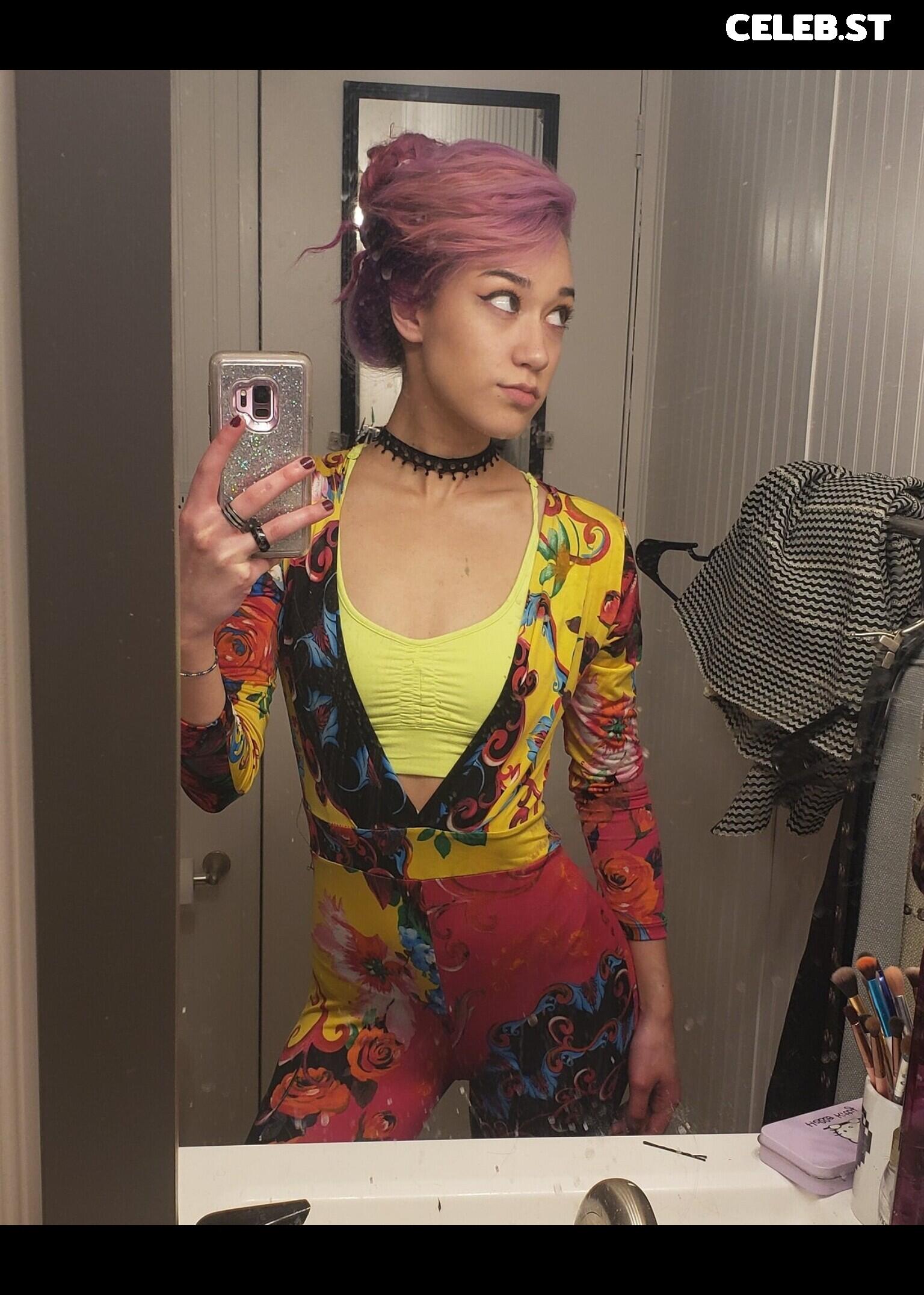 QueenTofu Image 12417923