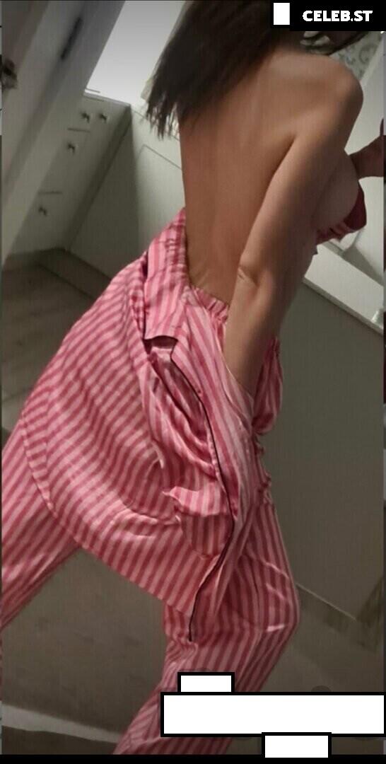 officially.emm Image 12417592