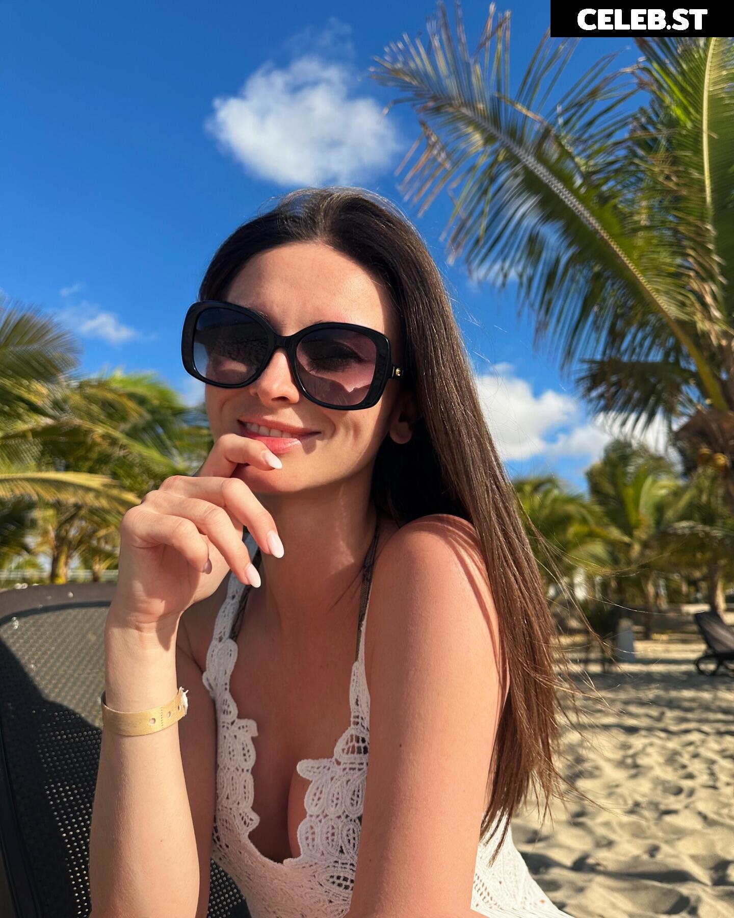 officially.emm Image 12417561