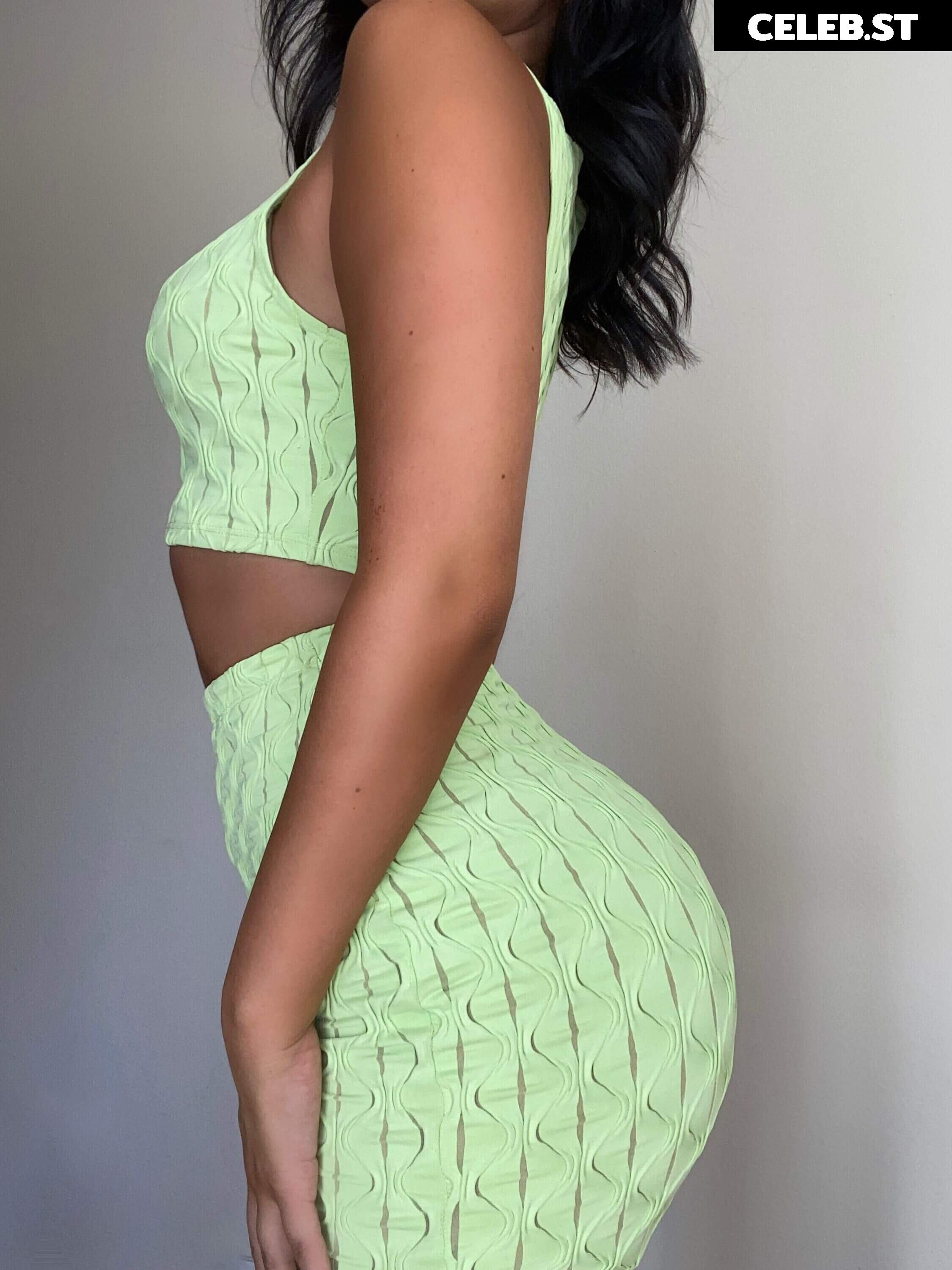 Julia Kelly Image 12417310