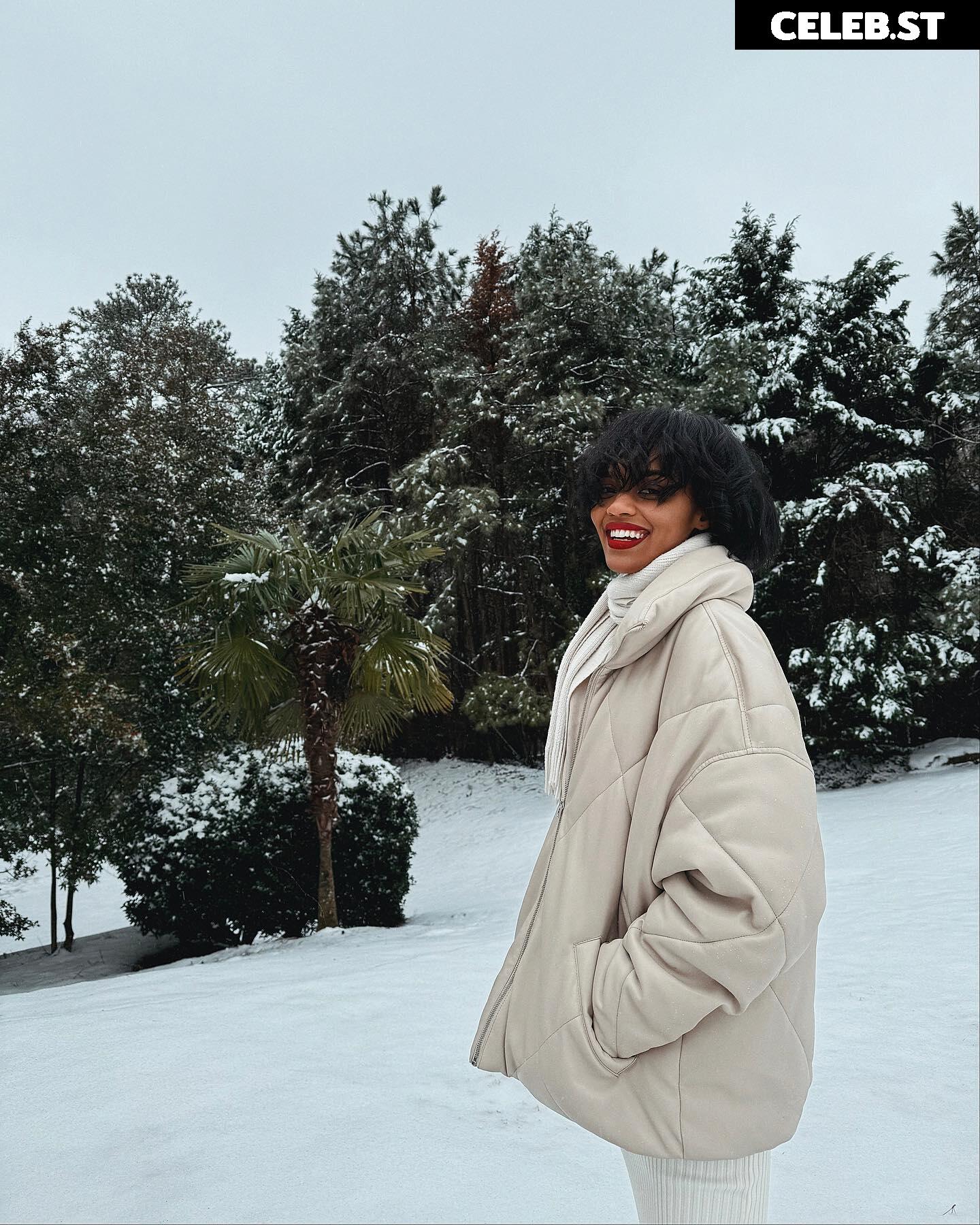 China Anne McClain Image 12419969