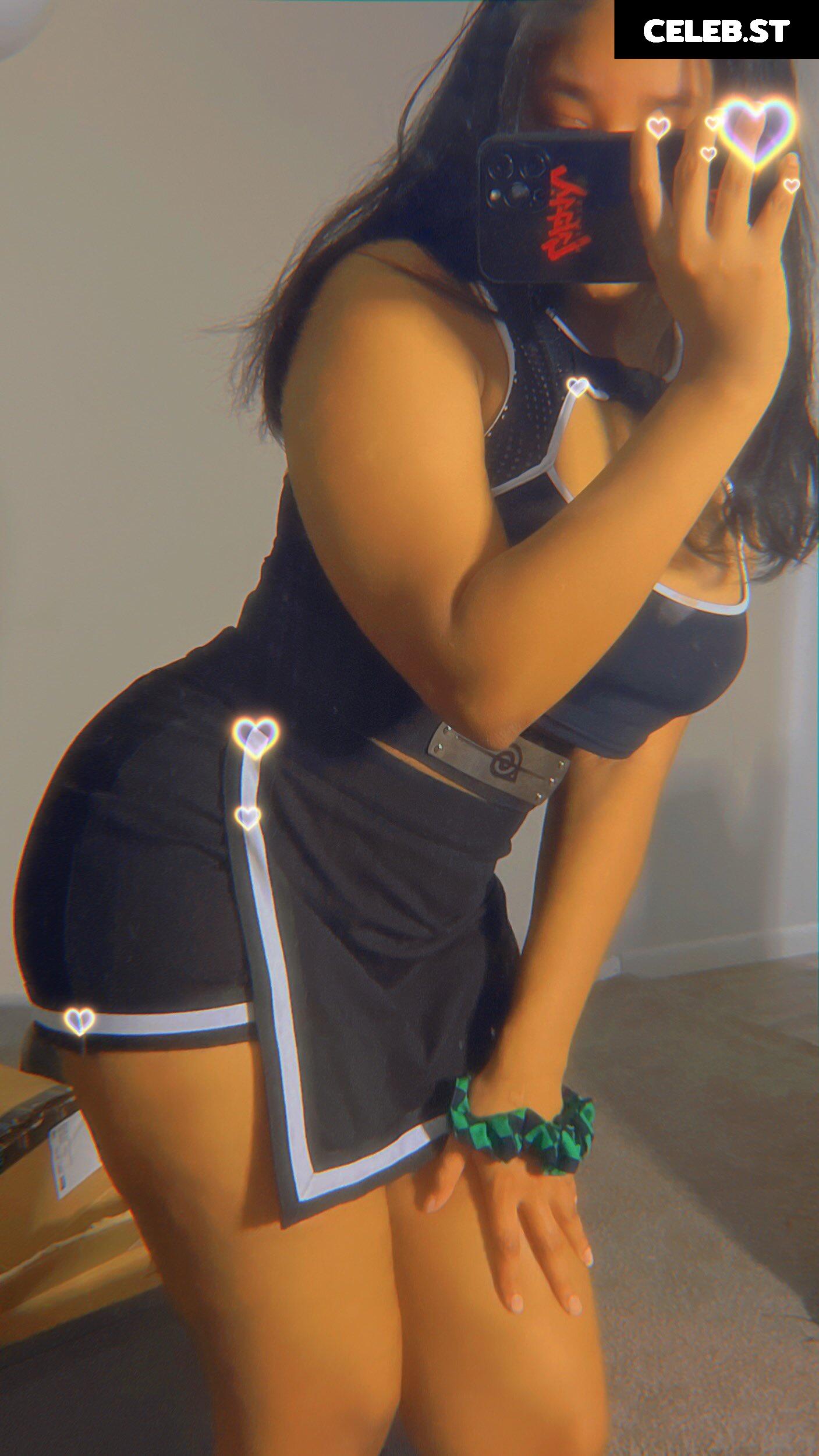 T1kitty / kittyxna Image 12428136