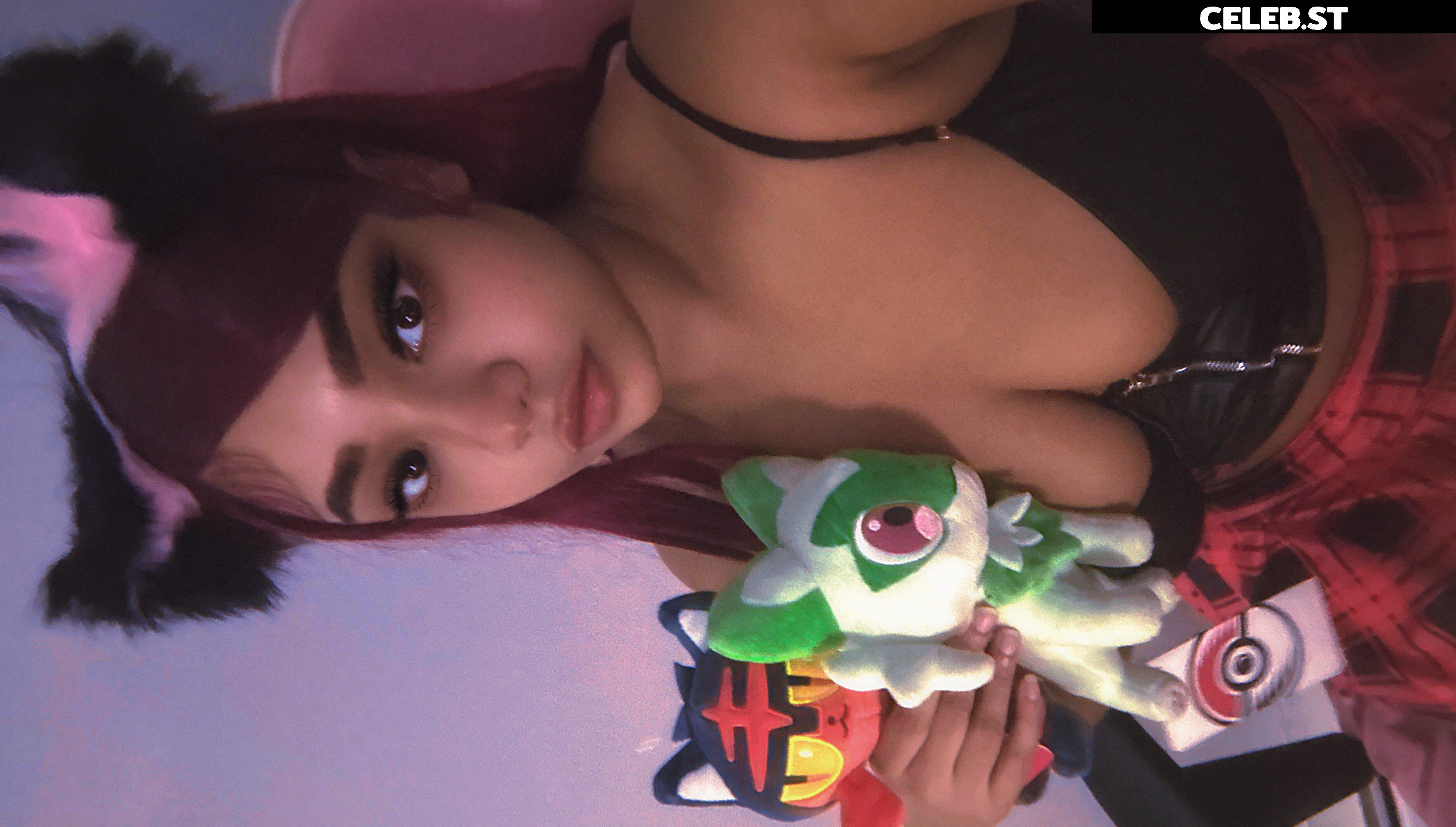 T1kitty / kittyxna Image 12428149