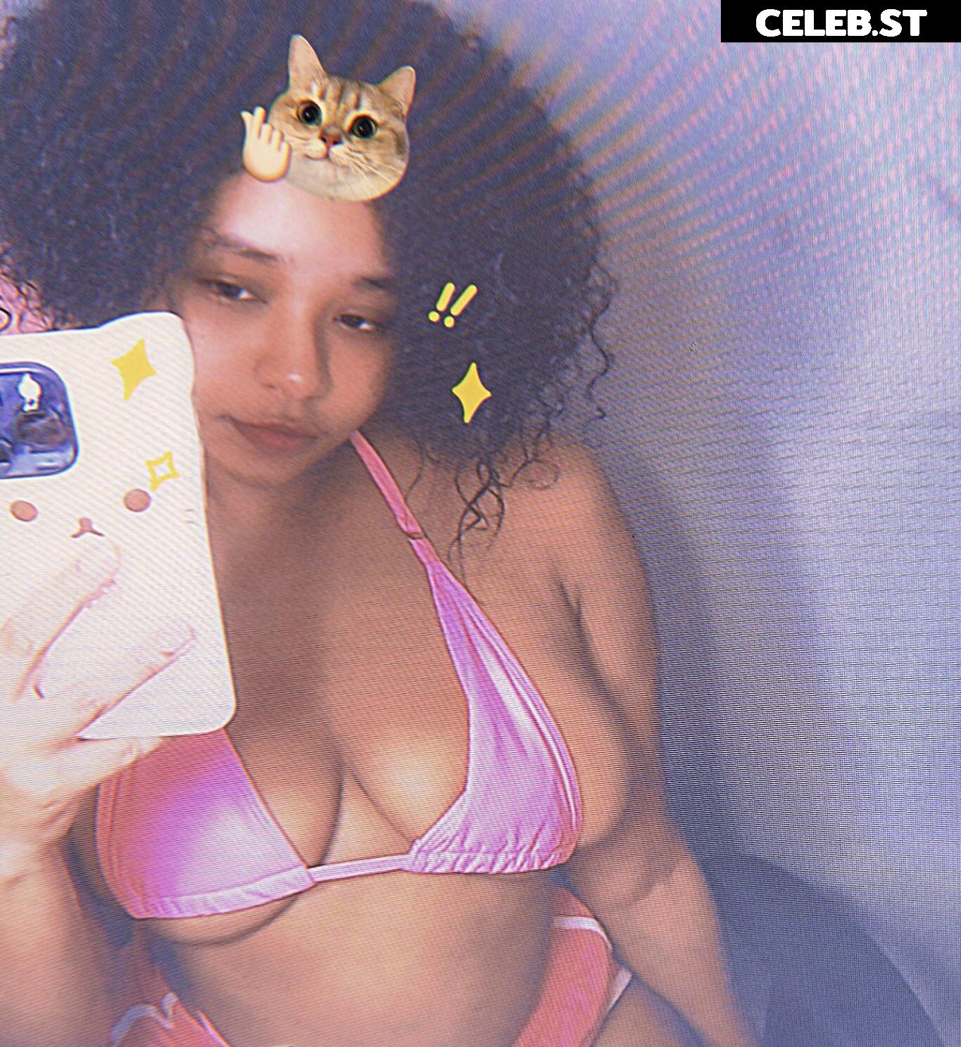 T1kitty / kittyxna Image 12428148