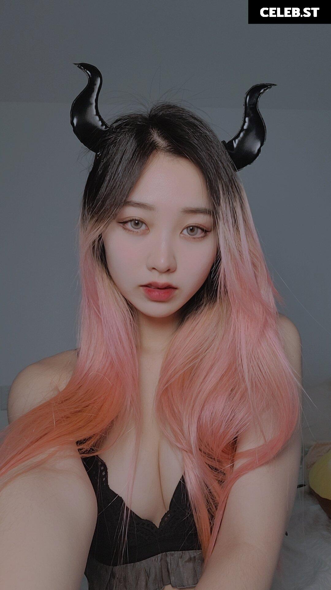 dear.chuu Image 12424094