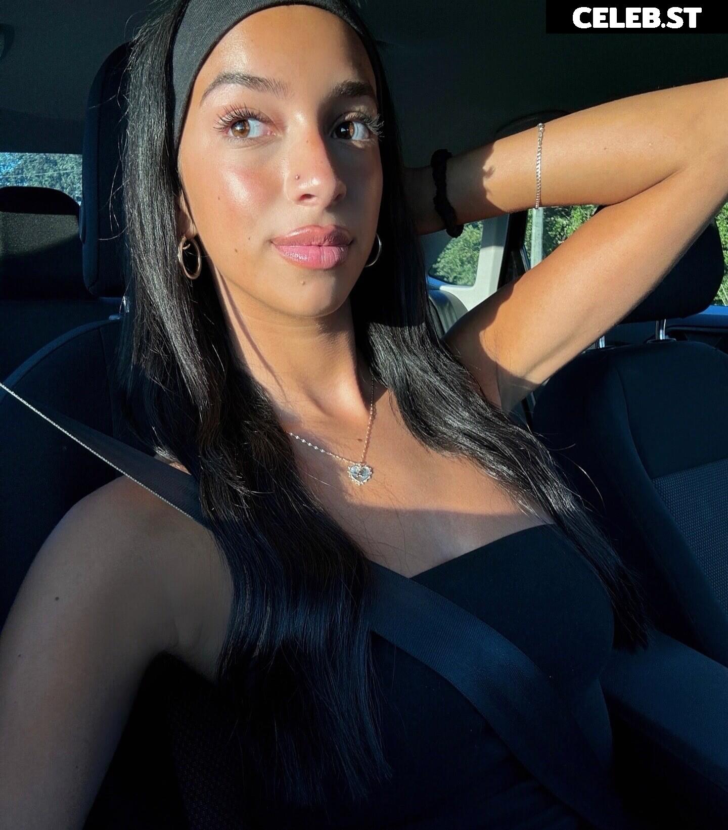 Adriana Kolanovic | adrikvic Image 12427865