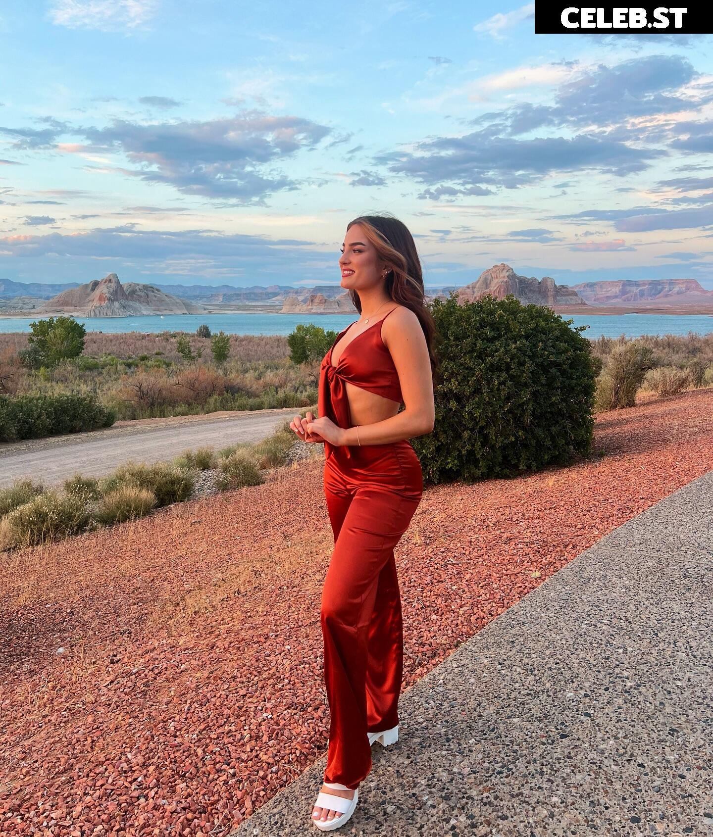 Savanah Moss Image 12427859