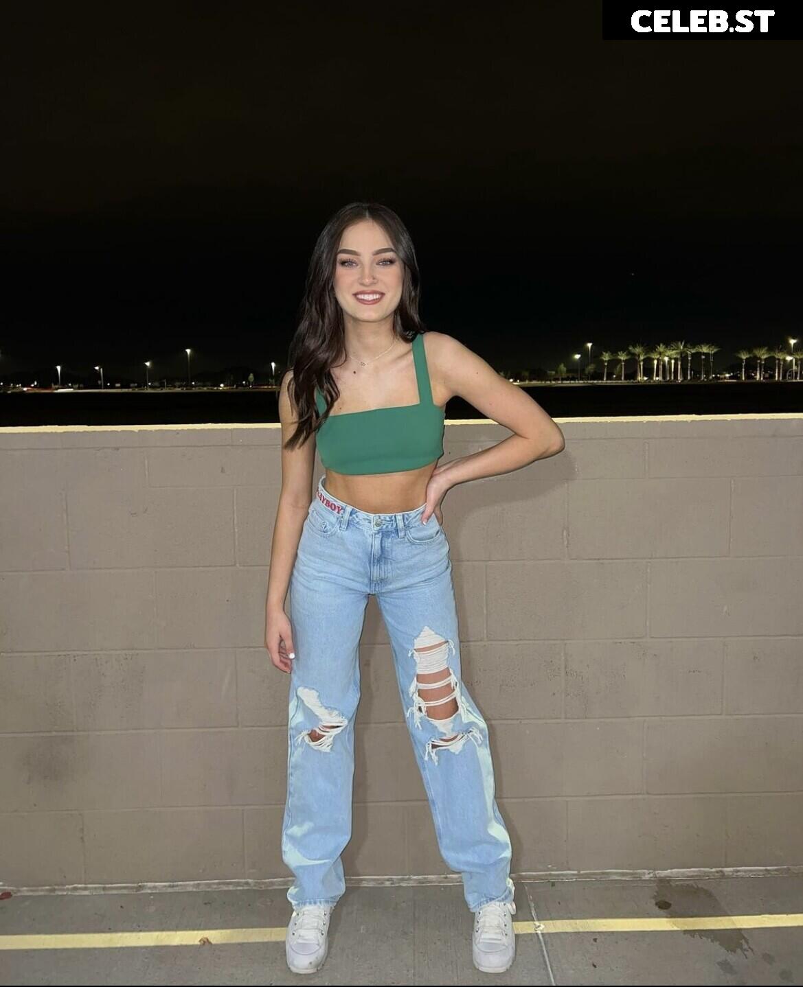 Savanah Moss Image 12427841