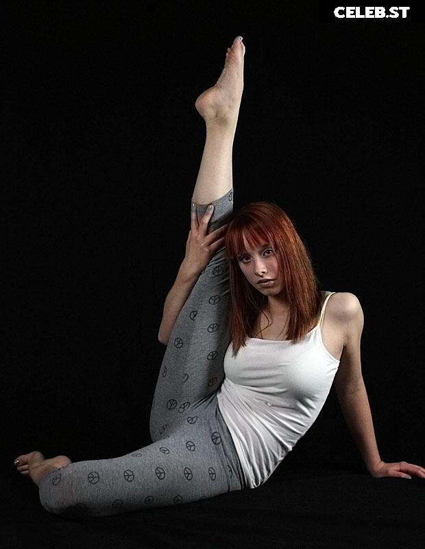 Green_Eyed_Nymph Image 12421302