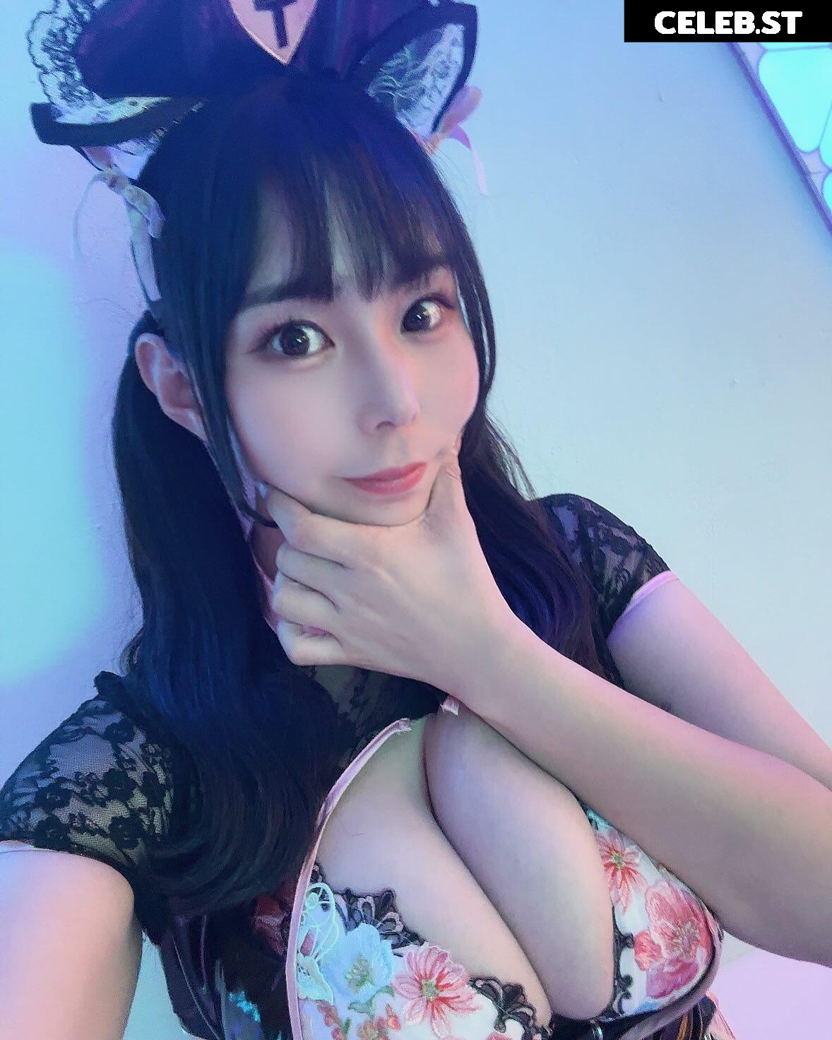 Yuria Yoshine/吉根ゆりあ Image 12429127