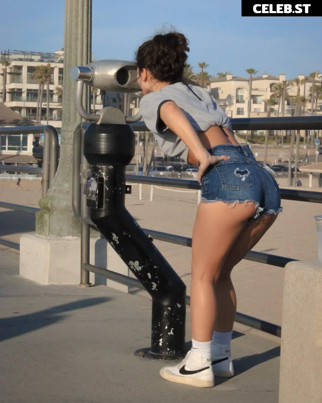 ciggybae / homeskilla_whitnit / Zendaya lookalike Image 12435758