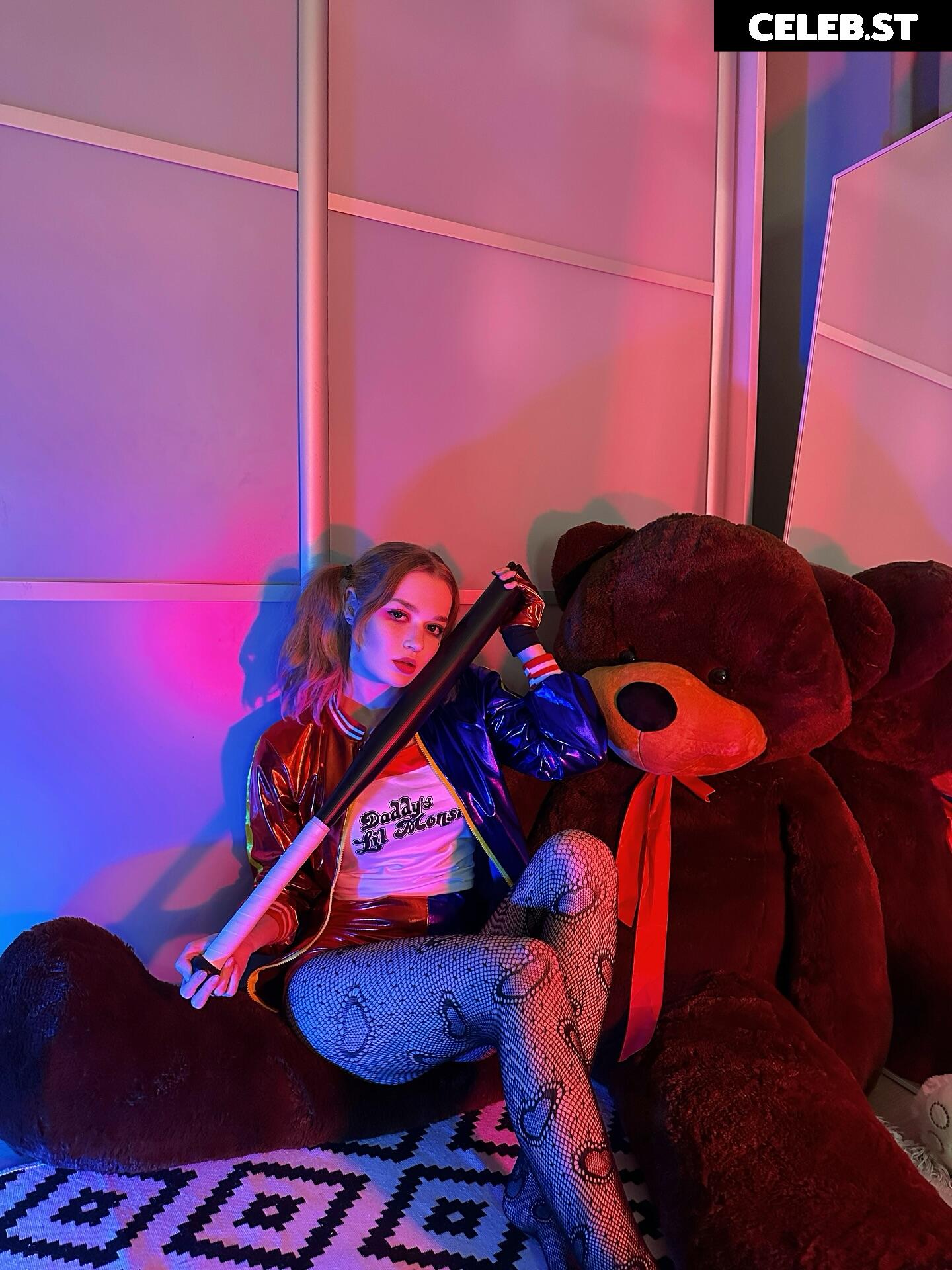 Cymanneth Image 12437094