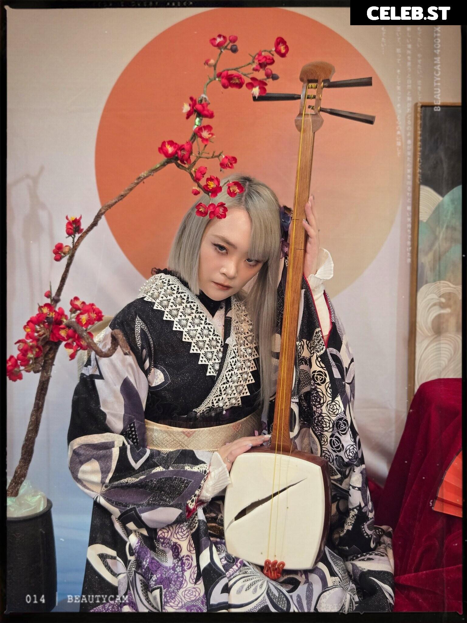 Sayu Sincronisity | SayuSin Image 12437042