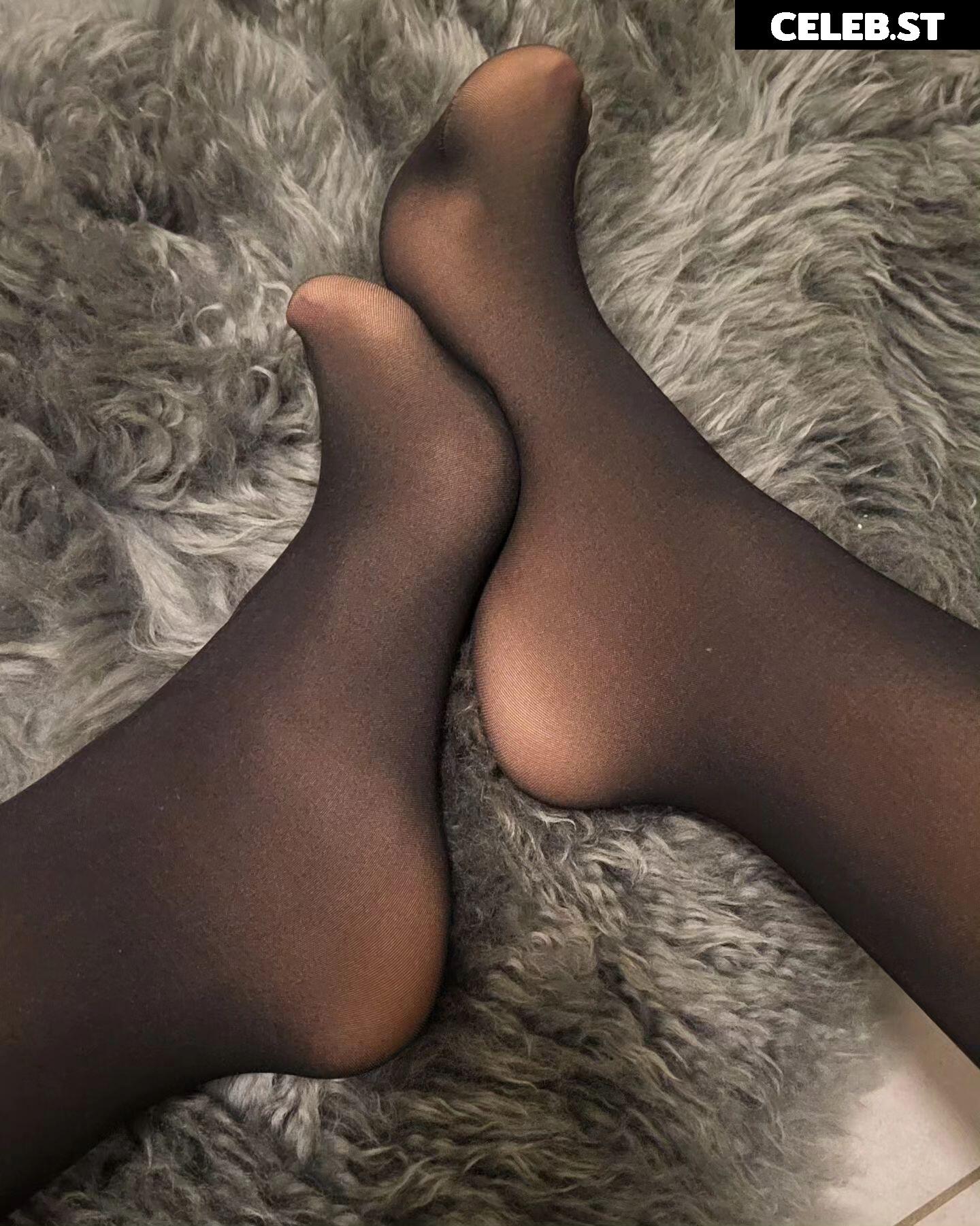 19th_nylon_lady82 Image 12431814