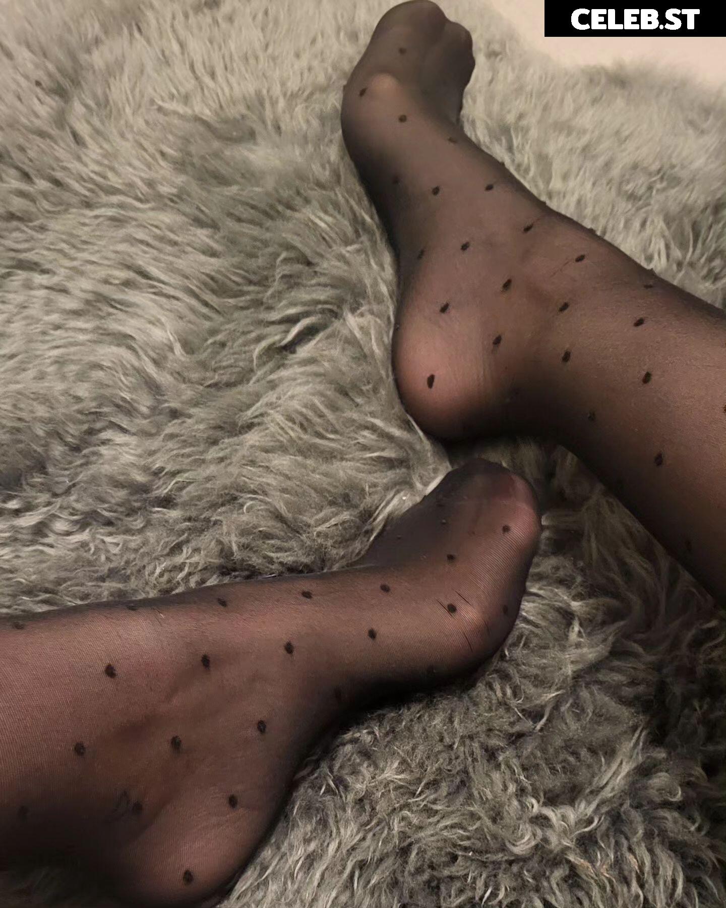 19th_nylon_lady82 Image 12431809