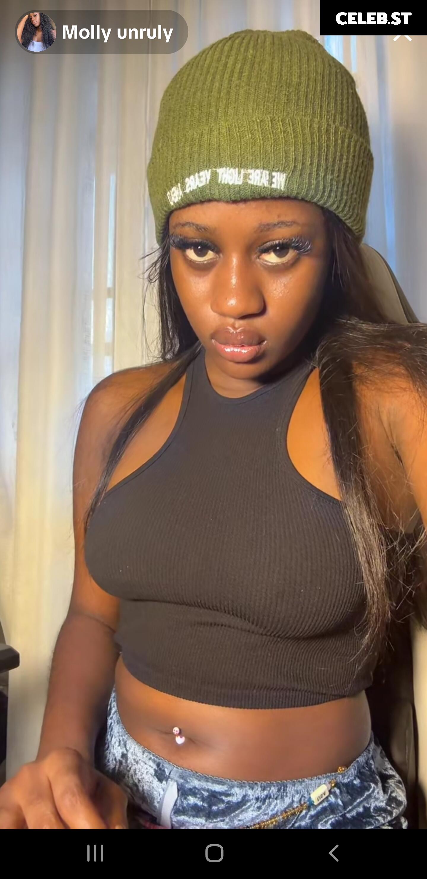 Molly Unruly / itsjust_bigme7 / PondsKira84896 / Barely Seen Image 12495676