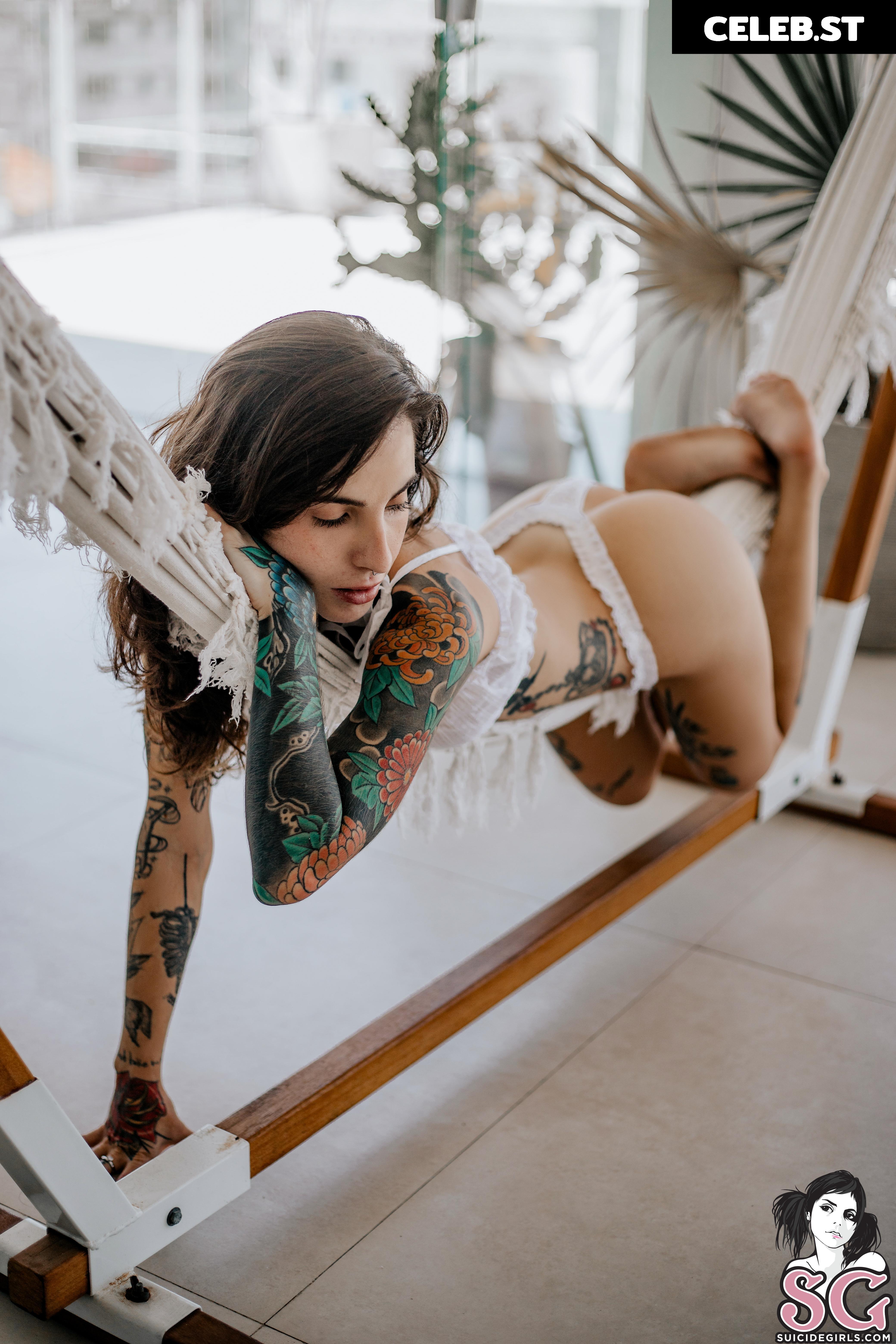 Thata / thata.prd / thata999 Image 12495375