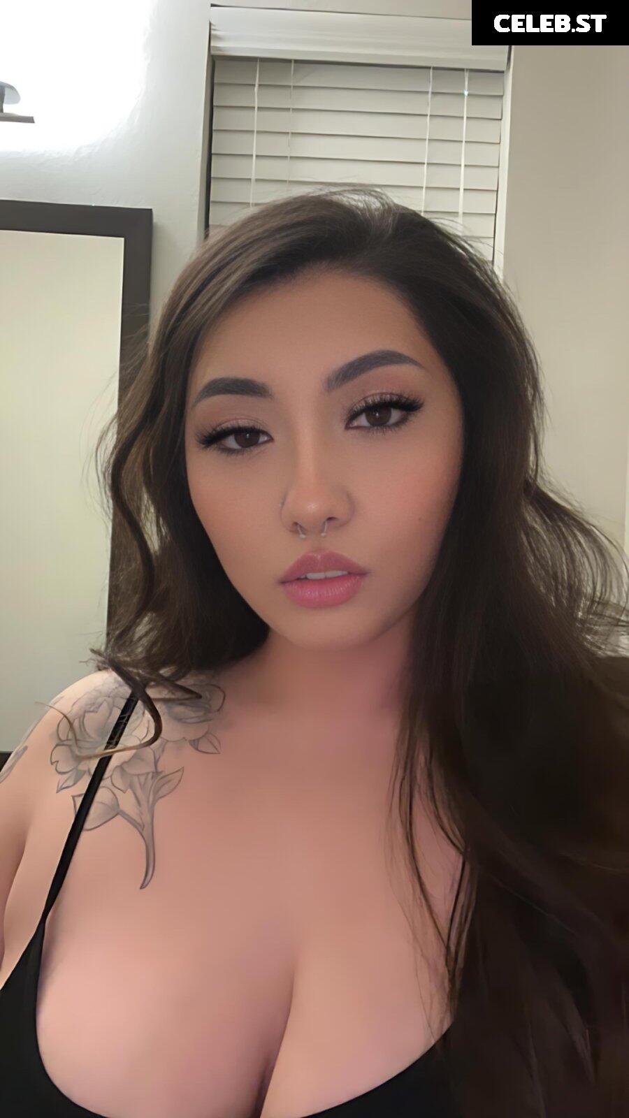 Sexy Big Titty latina BBW @Leeeenaq - goon material Image 12490007