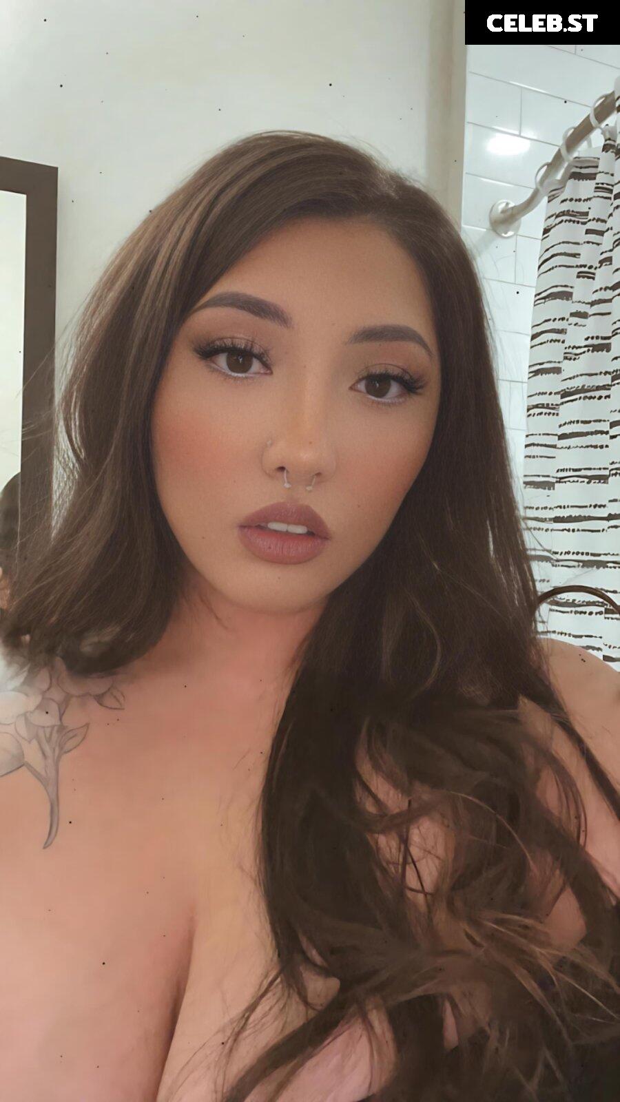 Sexy Big Titty latina BBW @Leeeenaq - goon material Image 12490006
