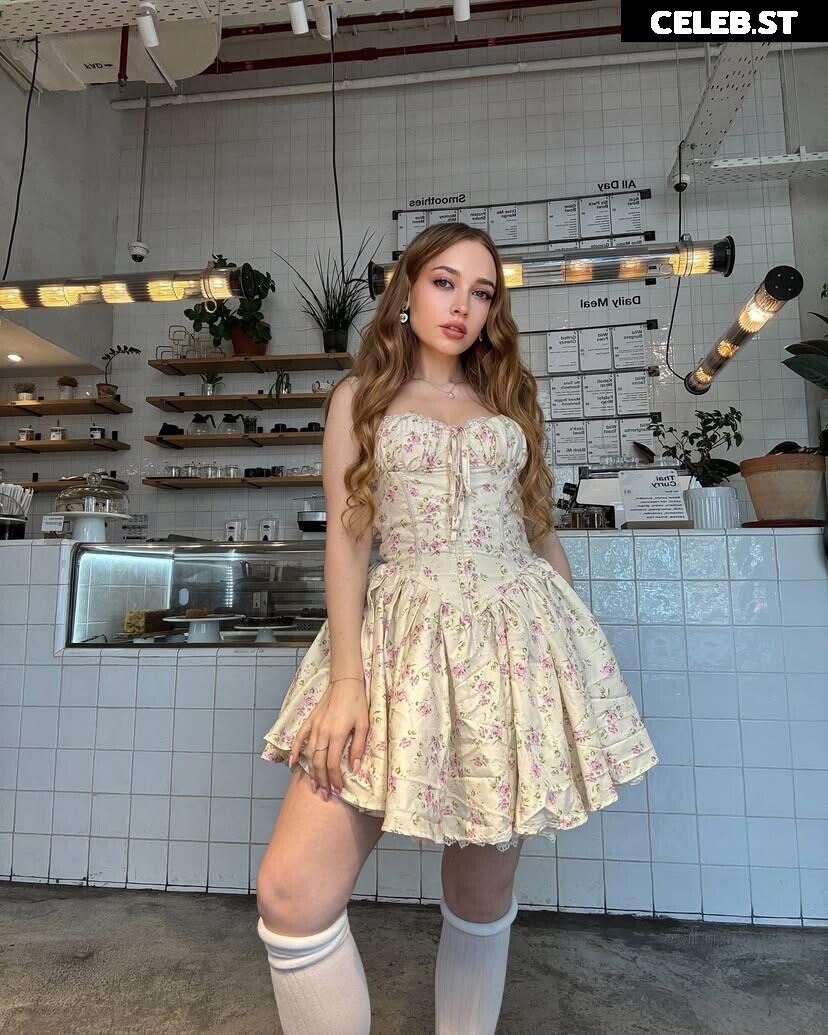 Anastasia Sinitsyna (myladyanastasia) Image 12490223
