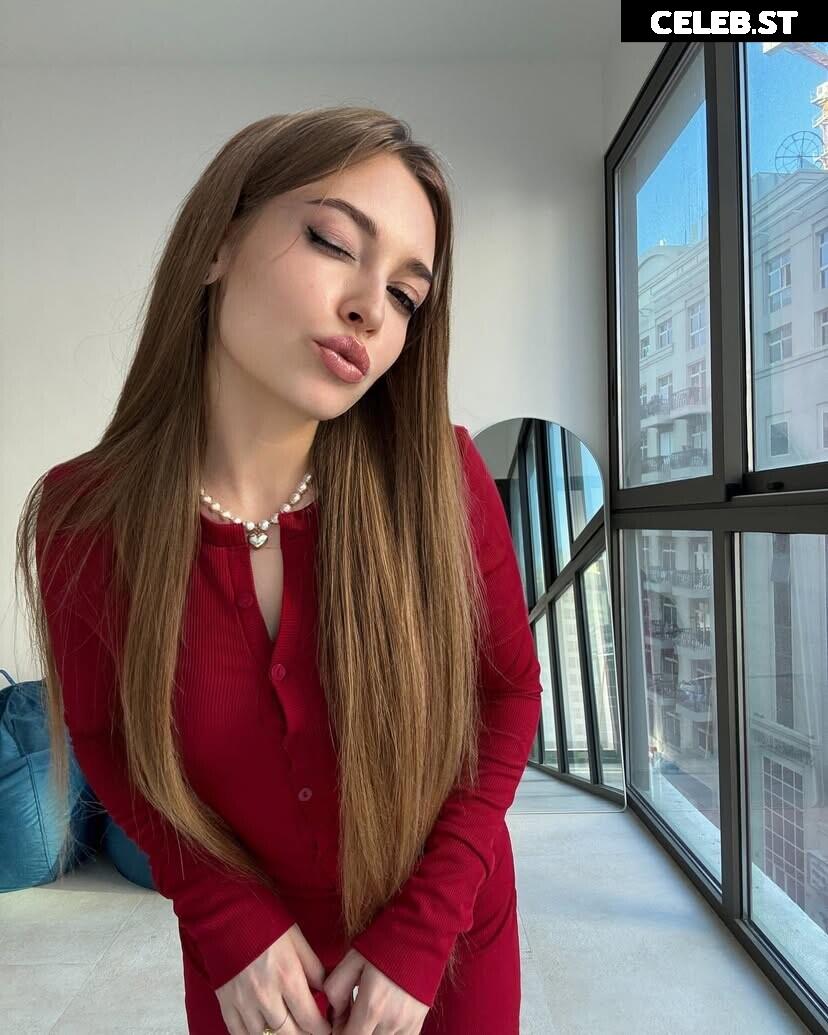 Anastasia Sinitsyna (myladyanastasia) Image 12490217