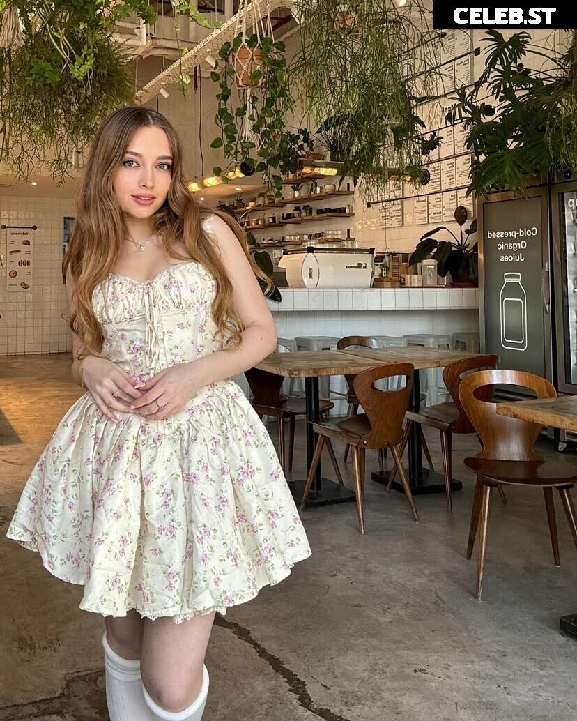 Anastasia Sinitsyna (myladyanastasia) Image 12490207