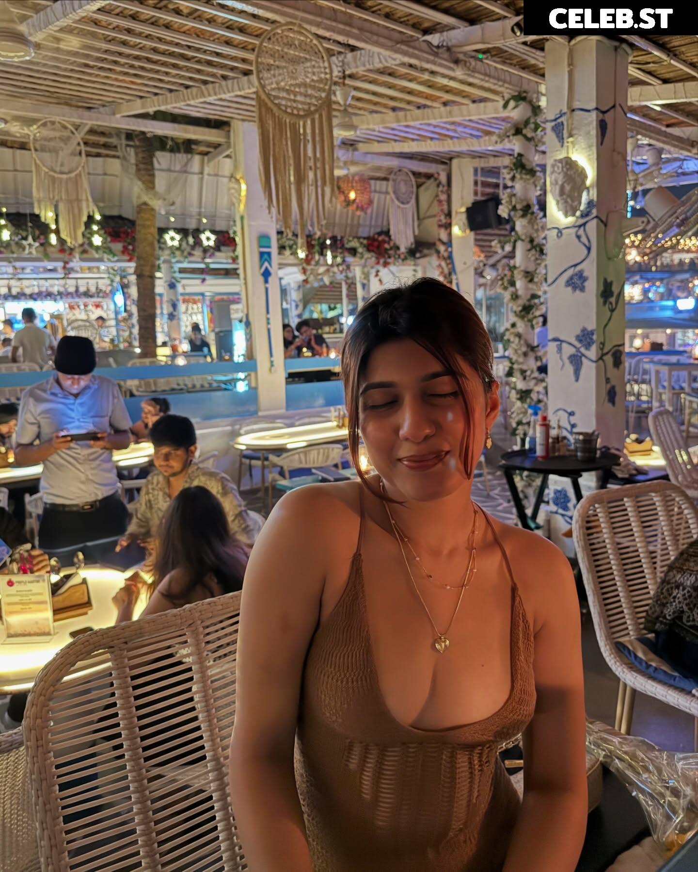 baddiejuu Image 12487324