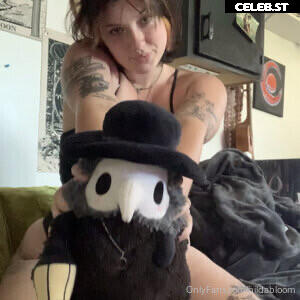 sunnysunrayss / HildaCitrine Image 12480878