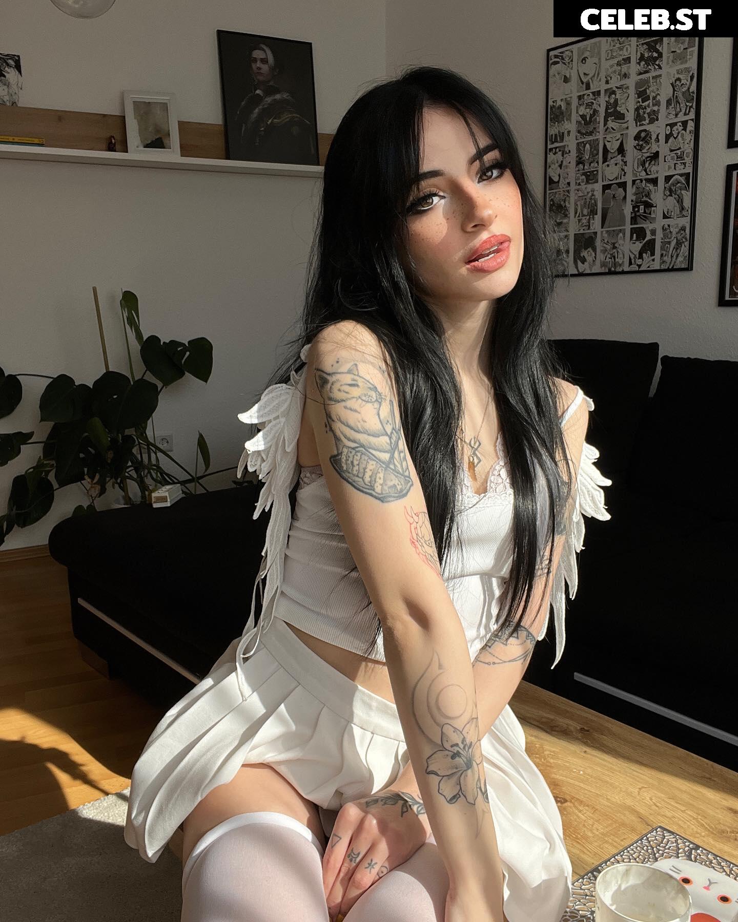 Cata Leyah / cata.leyah / cataleyah_ / leyahcata Image 12480617