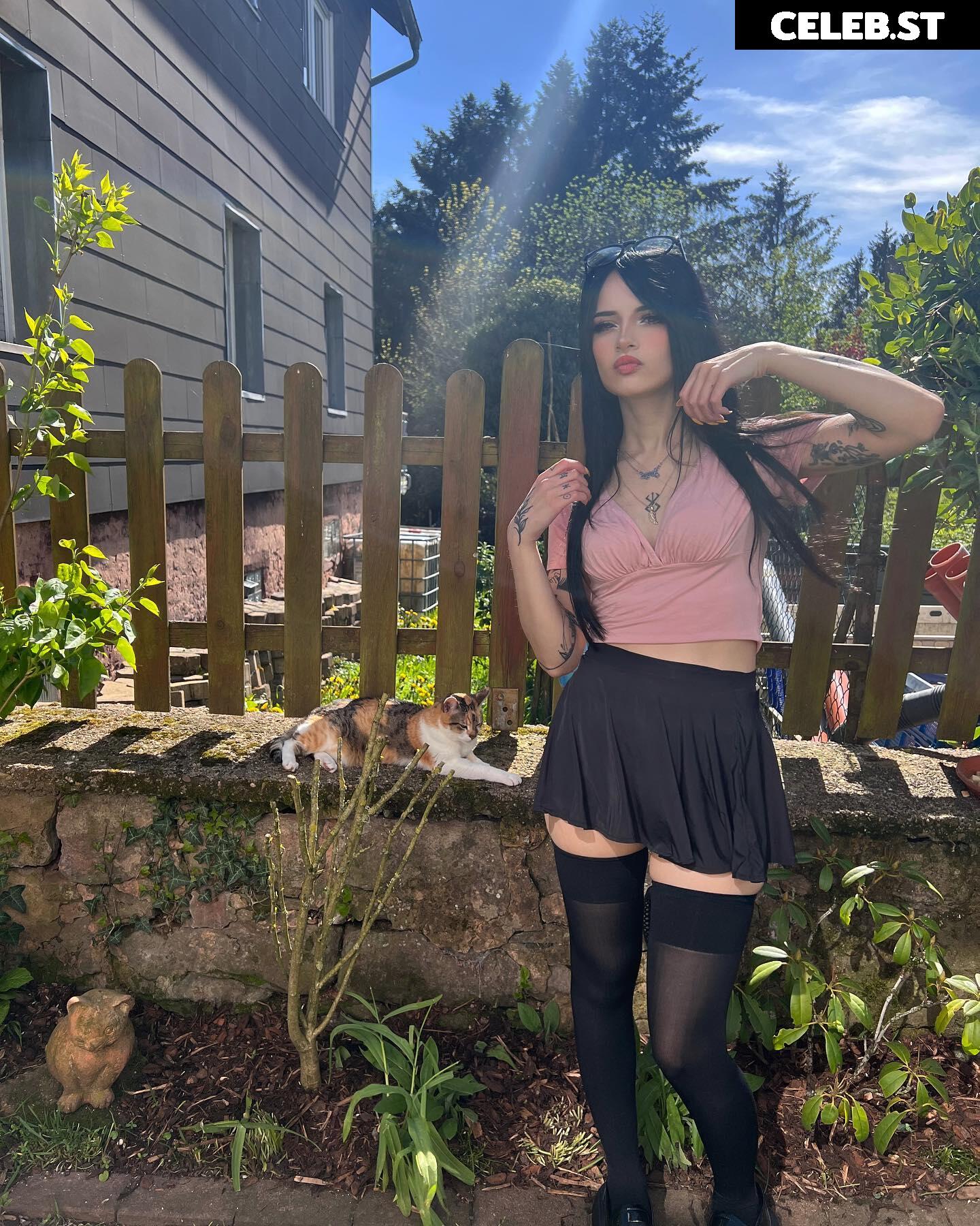 Cata Leyah / cata.leyah / cataleyah_ / leyahcata Image 12480639