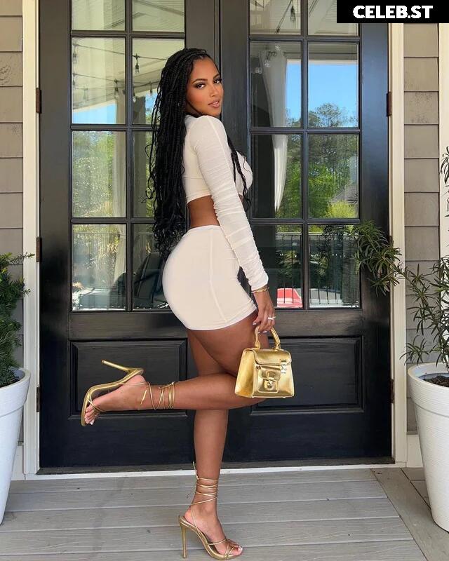 jonica / jonica keating Image 12480084