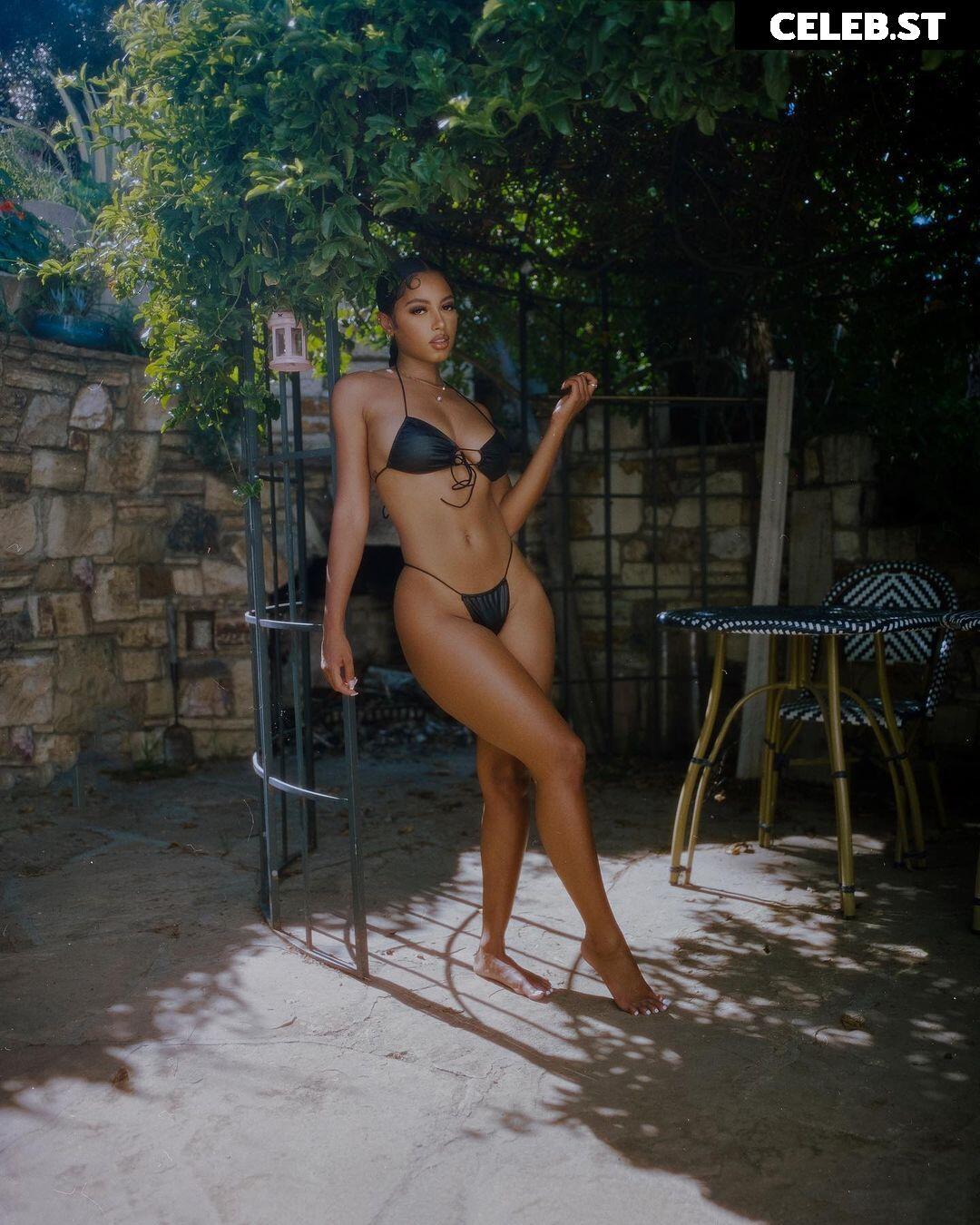 jonica / jonica keating Image 12480055