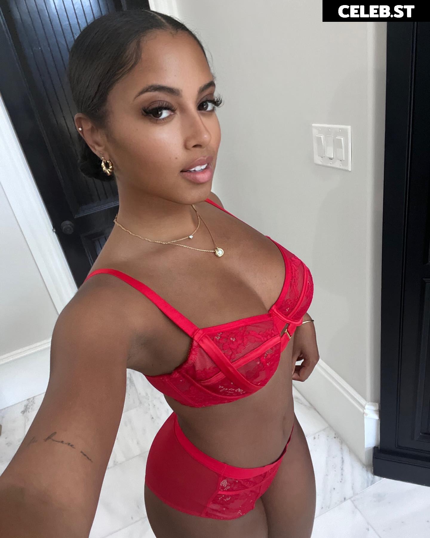 jonica / jonica keating Image 12480075