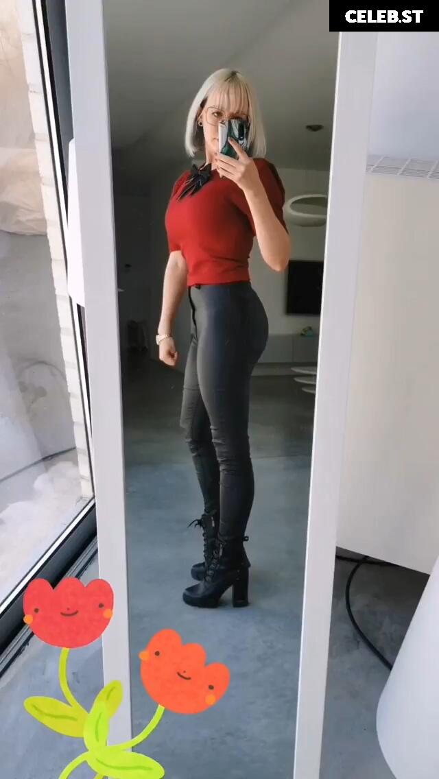 Methvespertine aka Tiffany Methuselah Image 12482908