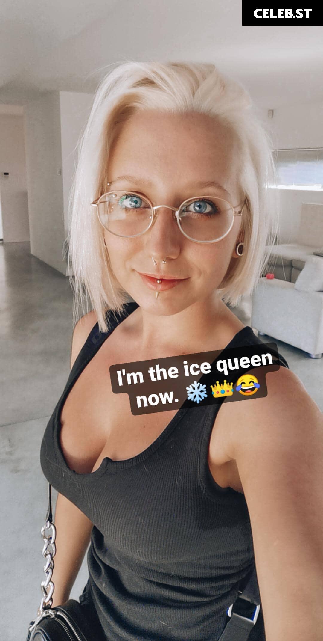 Methvespertine aka Tiffany Methuselah Image 12482877