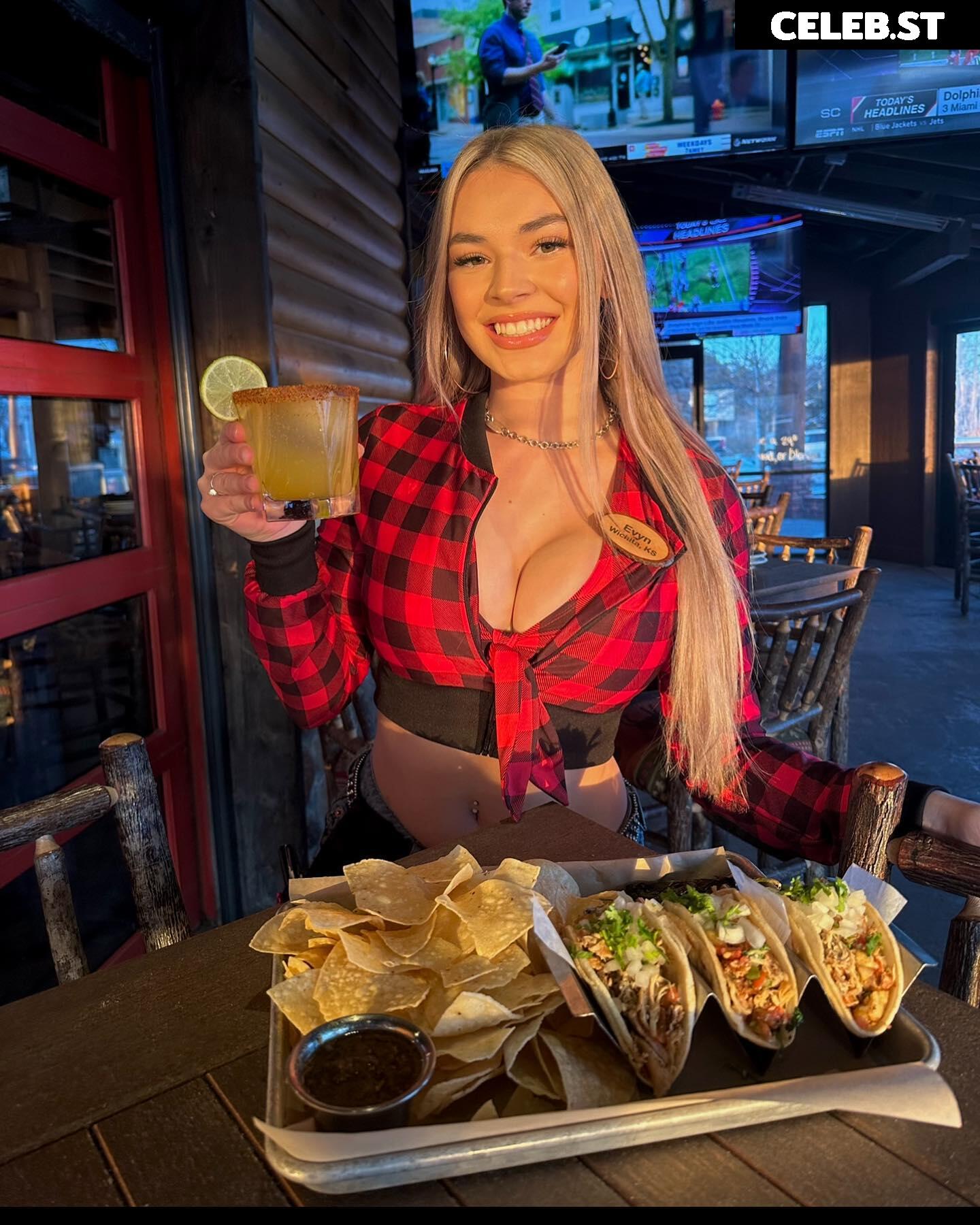 Evyn Harris / evynharris Image 12358678