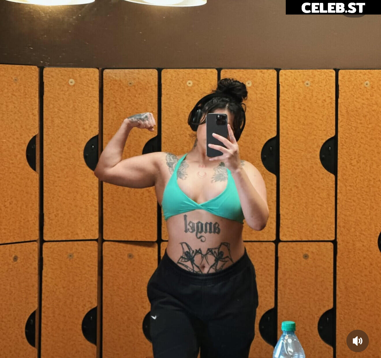 Jackie tomasulo / jackiestacksthejacksons / Squatwithjackie Image 12355867