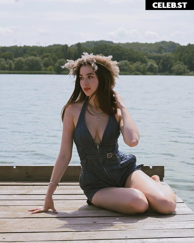 Mariia / m_lizz_ Image 12354584