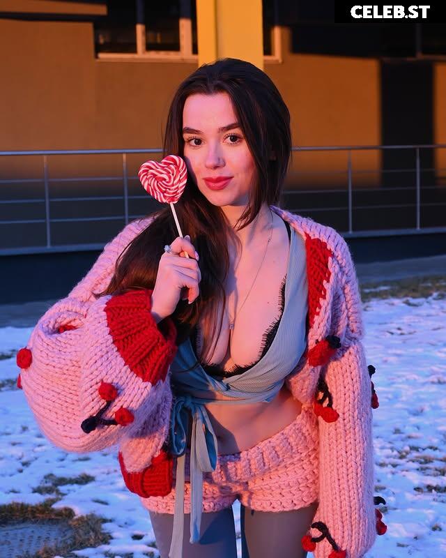 Mariia / m_lizz_ Image 12354561