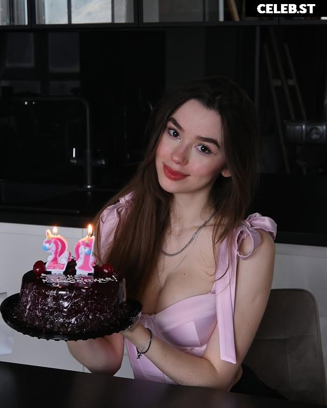 Mariia / m_lizz_ Image 12354551