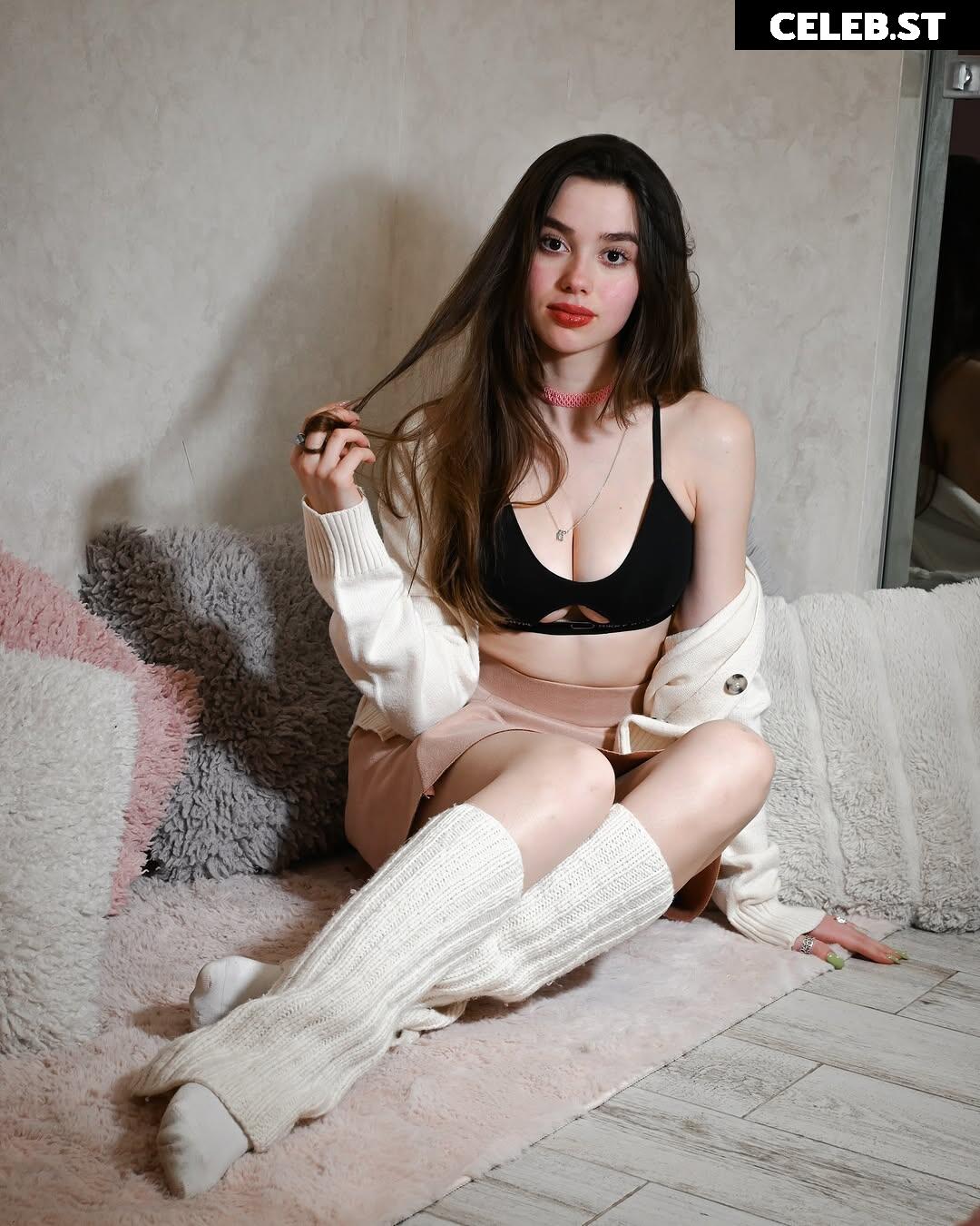 Mariia / m_lizz_ Image 12354622