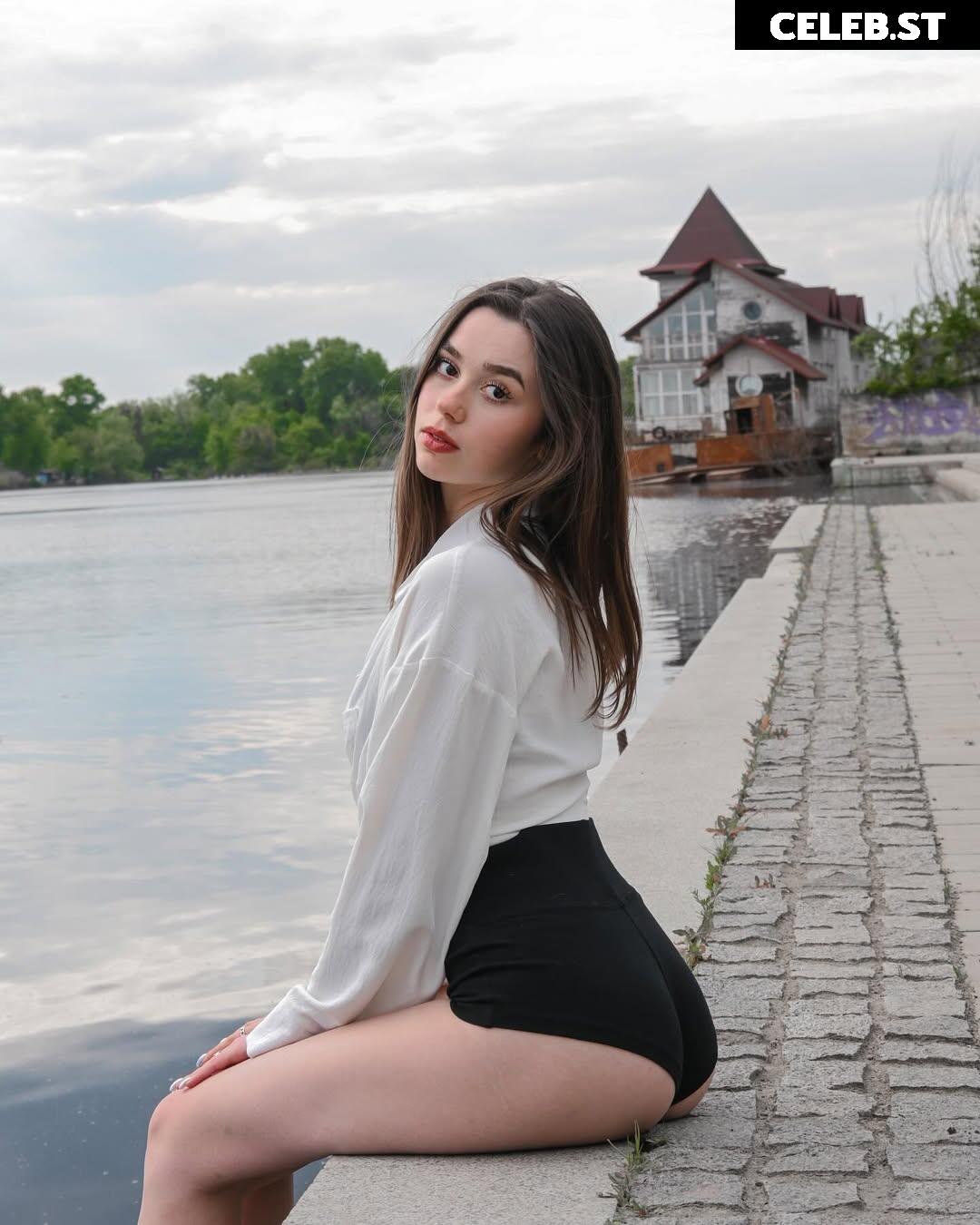 Mariia / m_lizz_ Image 12354612