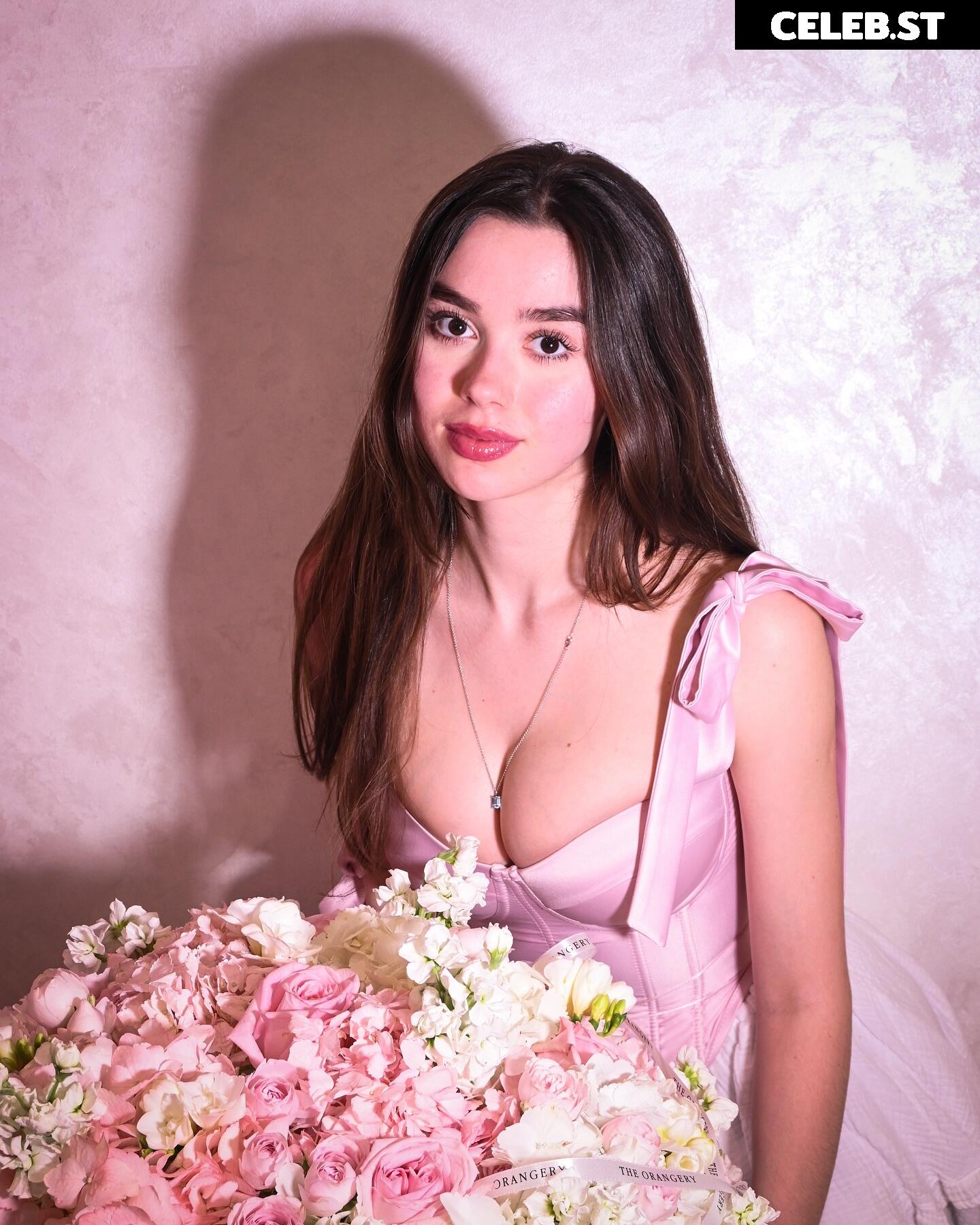 Mariia / m_lizz_ Image 12354618