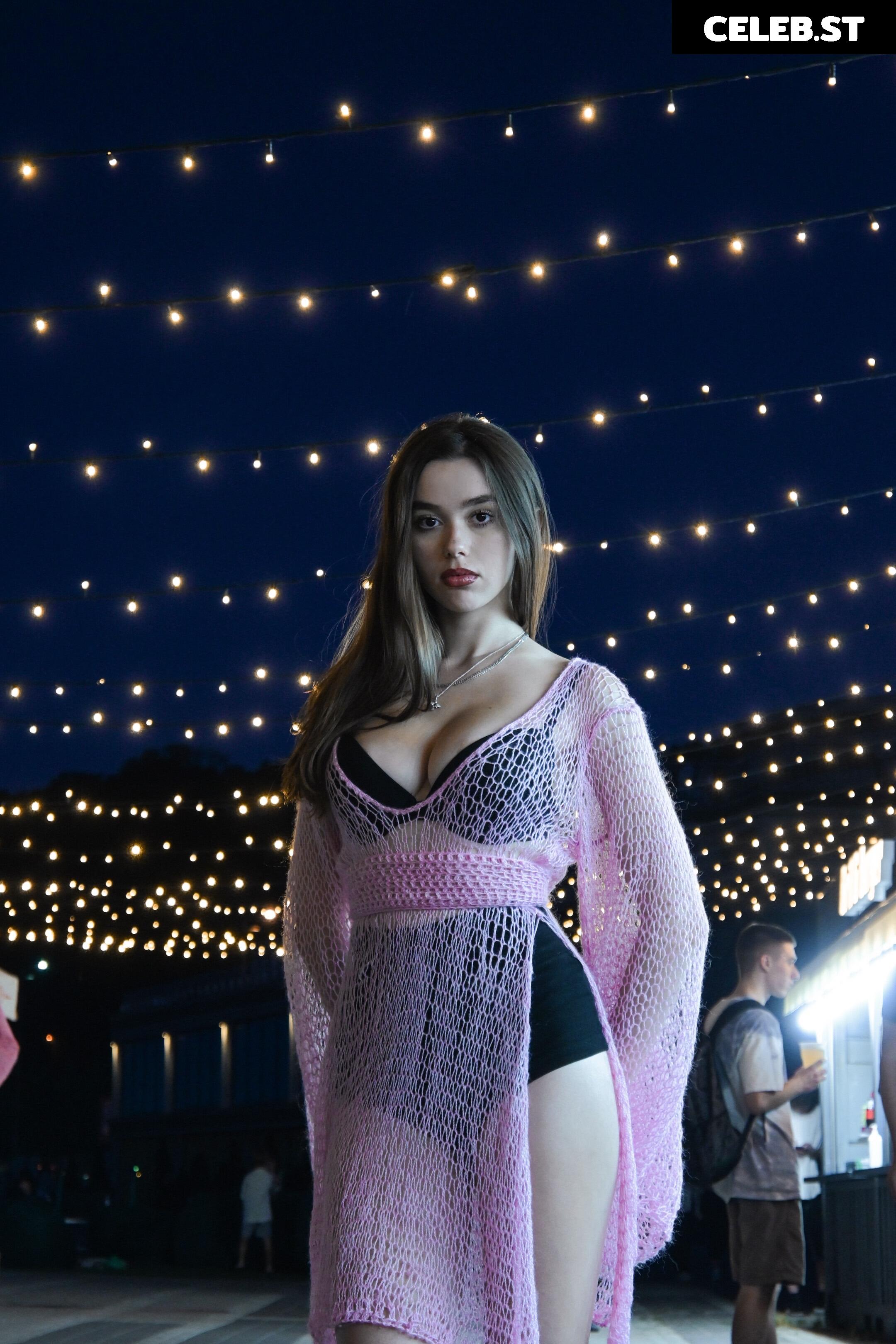 Mariia / m_lizz_ Image 12354643