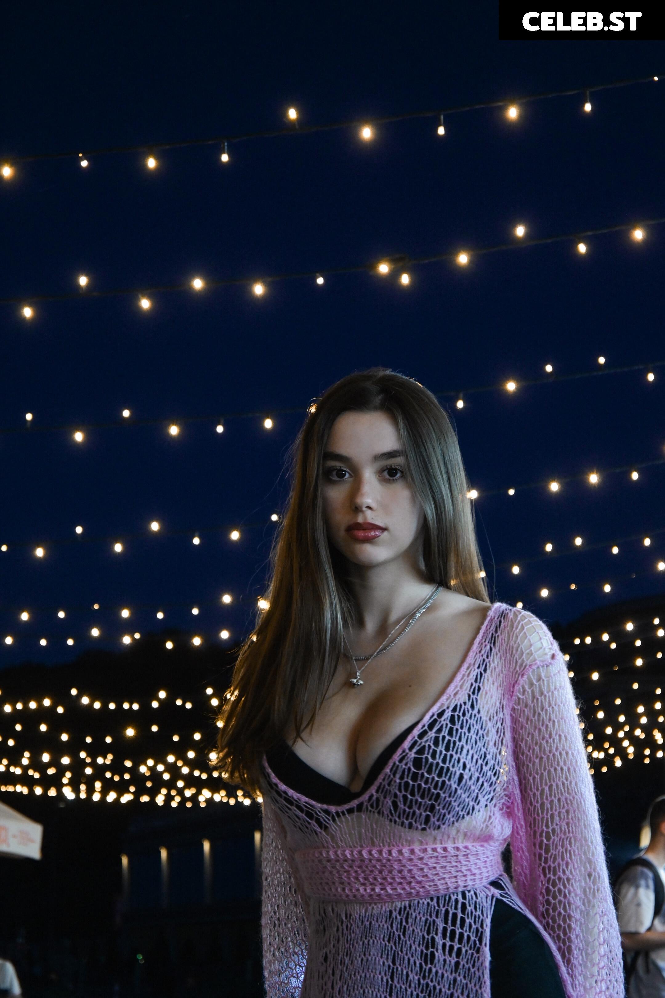 Mariia / m_lizz_ Image 12354645