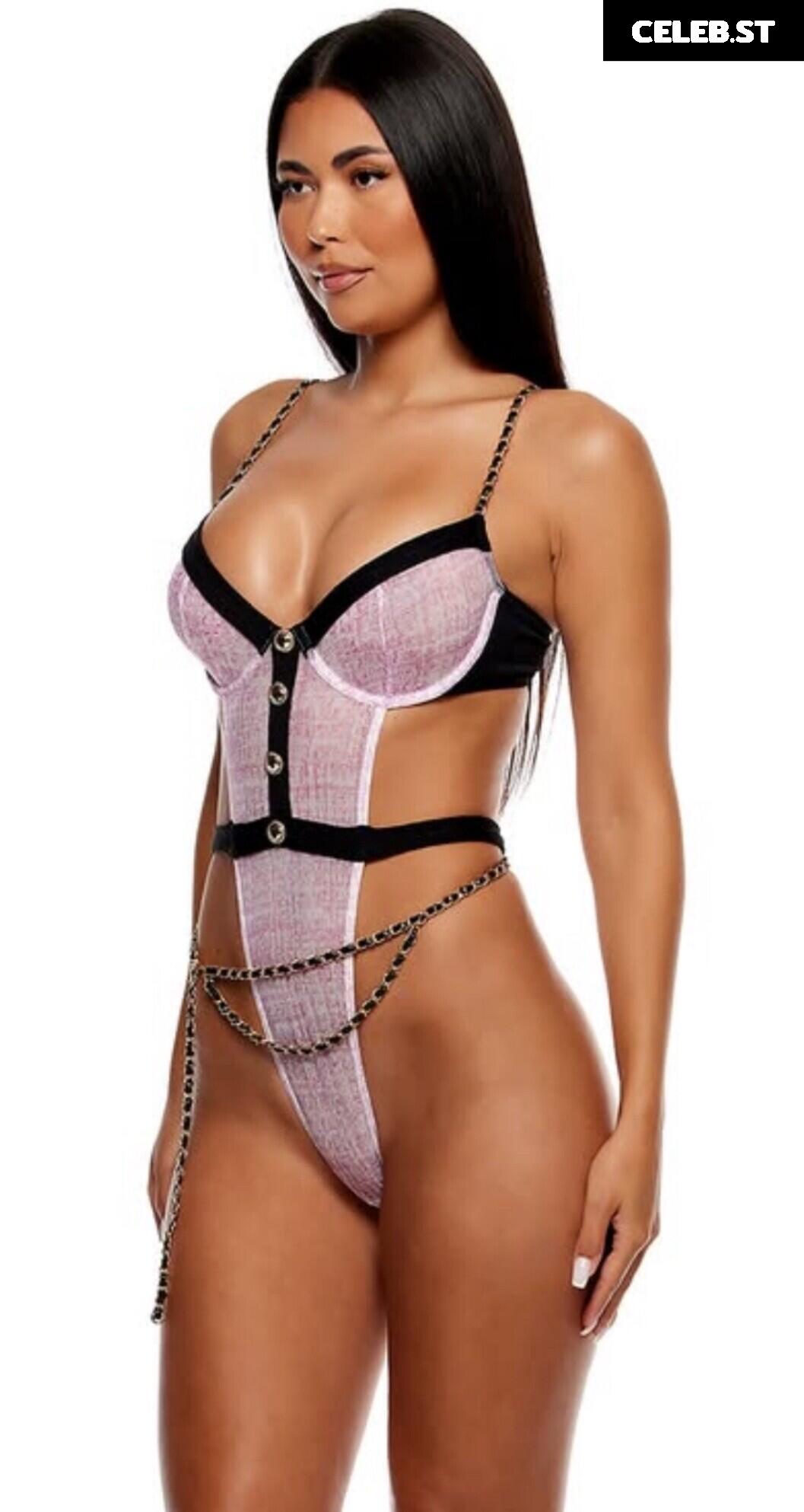 Florence Mueller aka flomoneyy Image 12354099