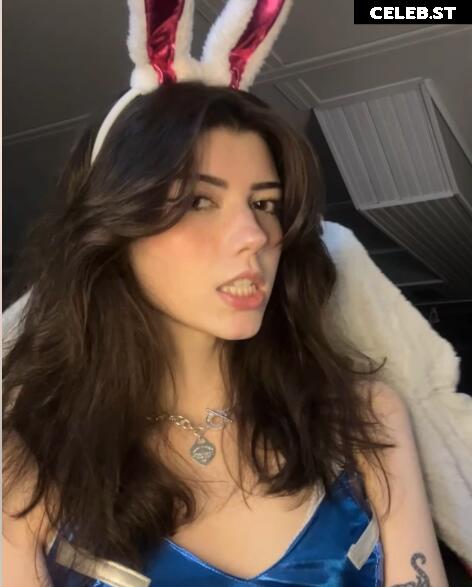 ayohomie / violetmartinezx Image 12356000