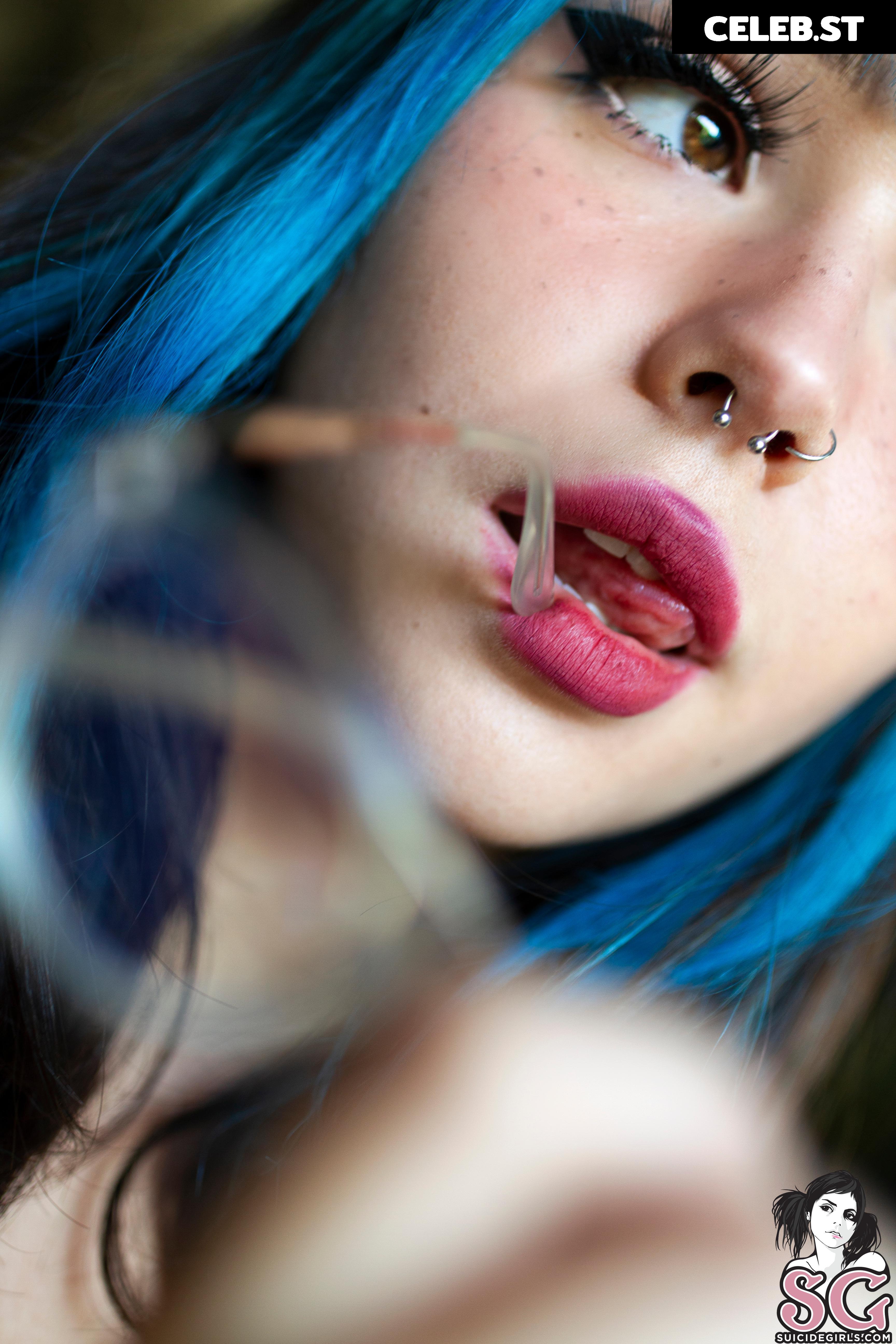 MoodieMaggie | Magz | juneeberri Image 12351736