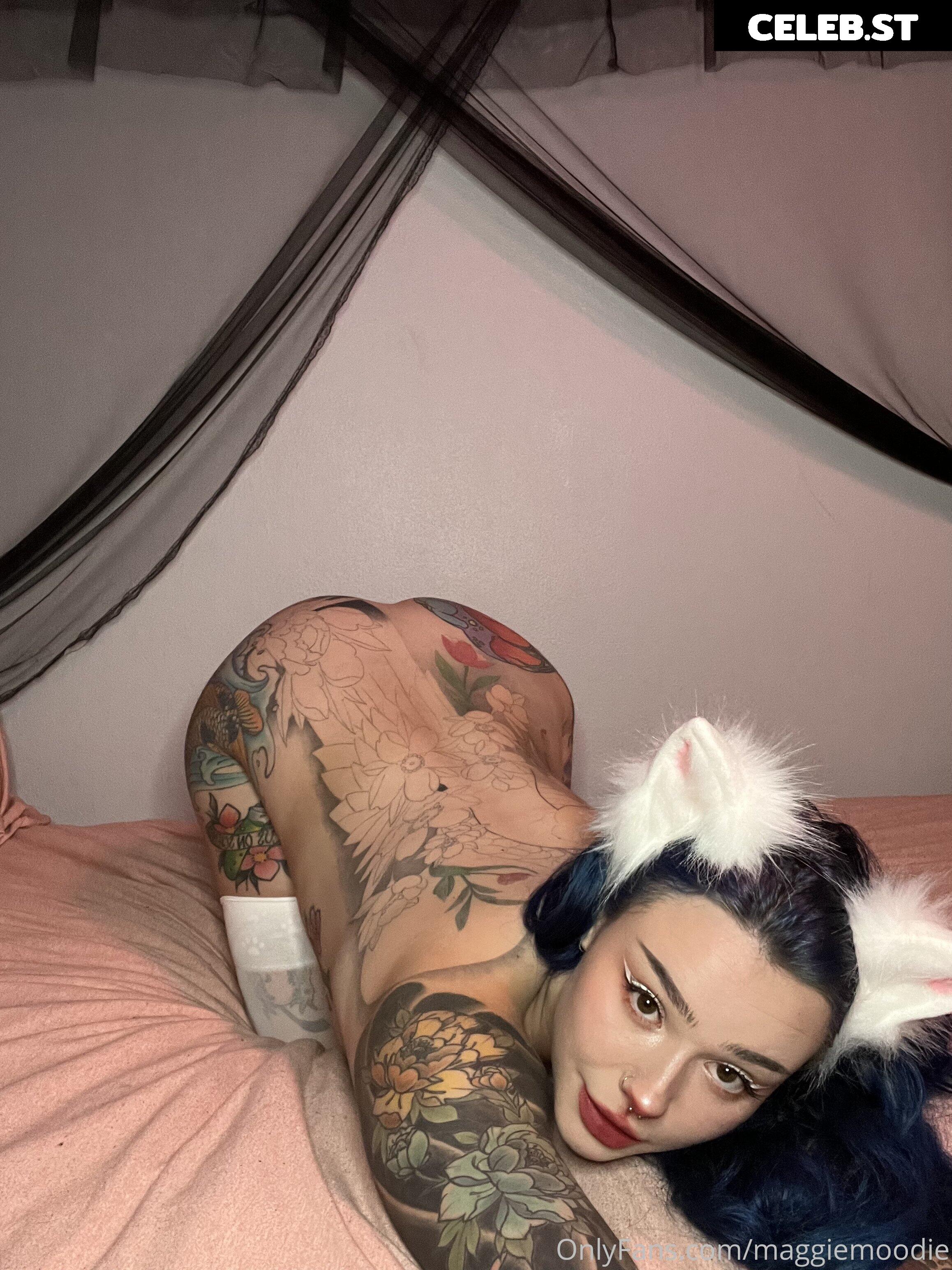 MoodieMaggie | Magz | juneeberri Image 12351628