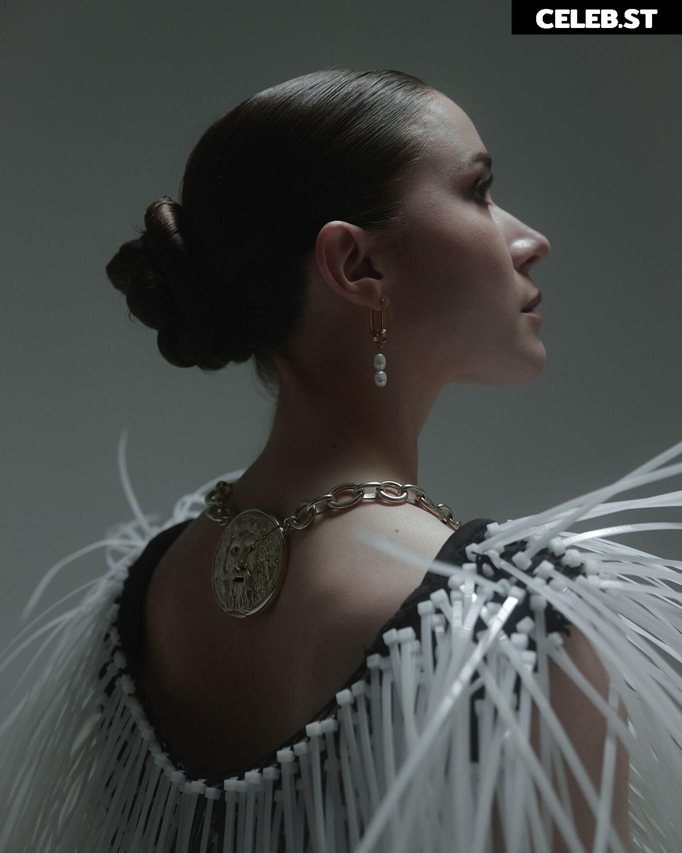 Elizabeth Dulau Image 12352965